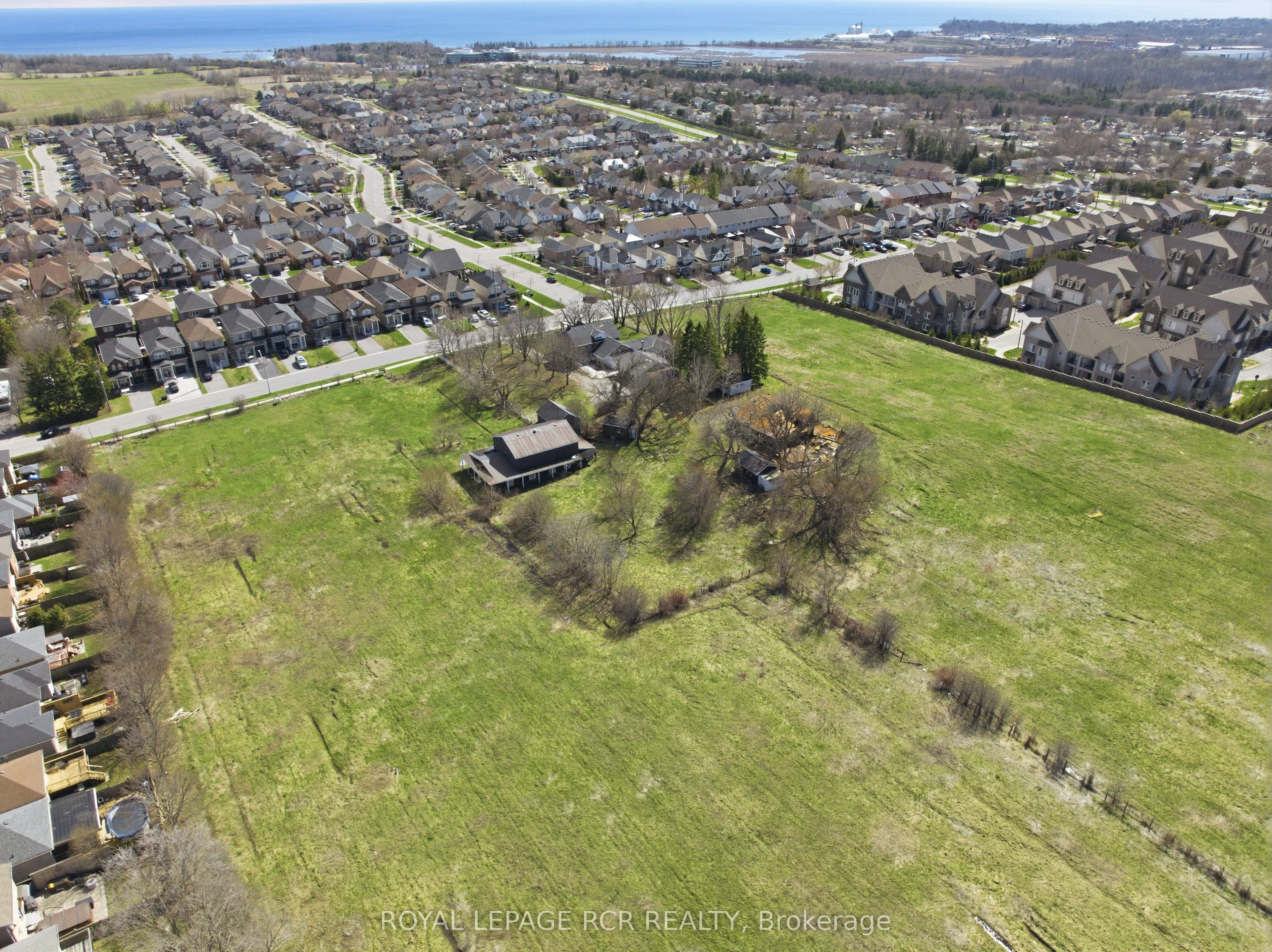 1440 Gord Vinson Avenue