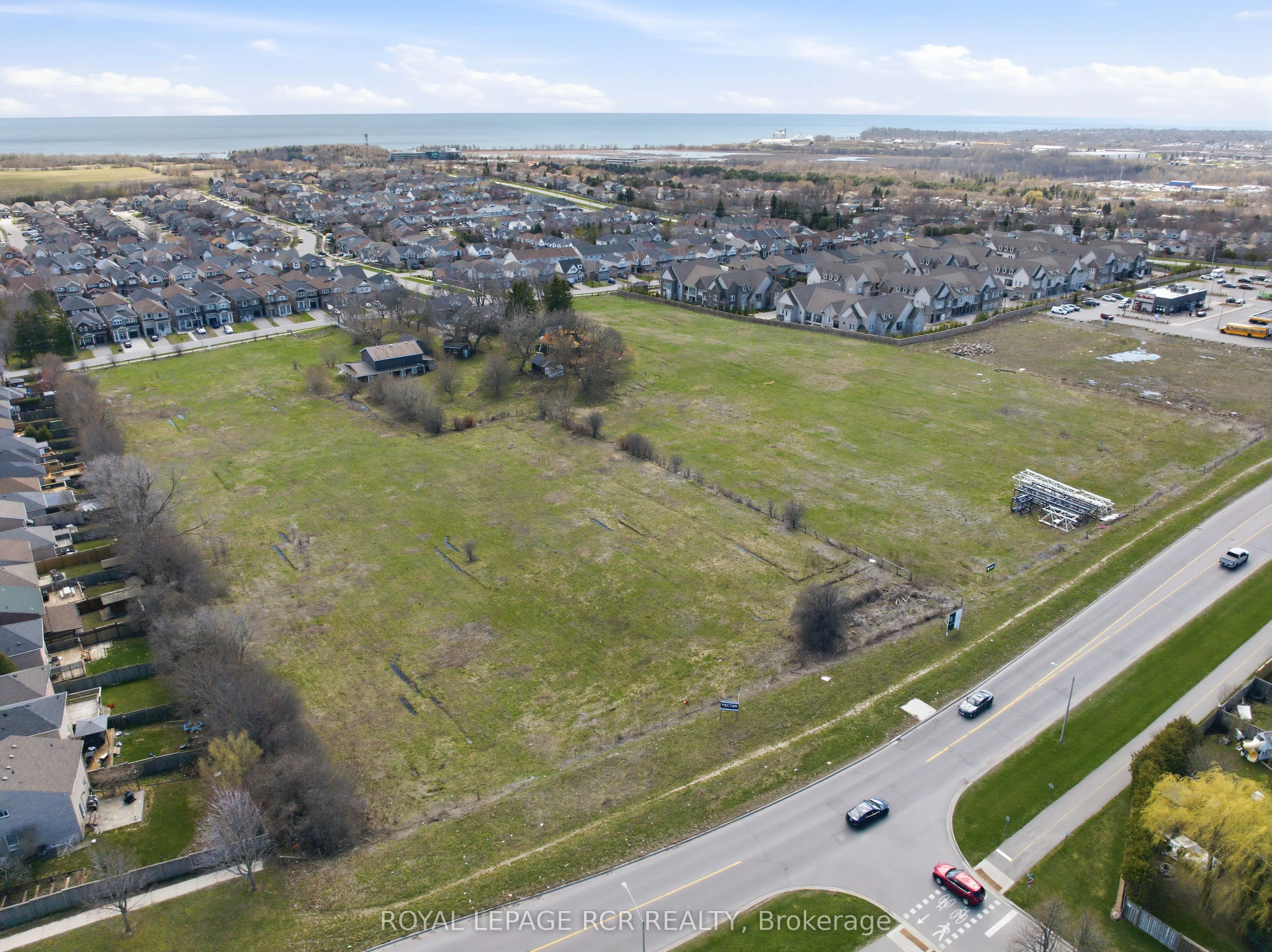 1440 Gord Vinson Avenue