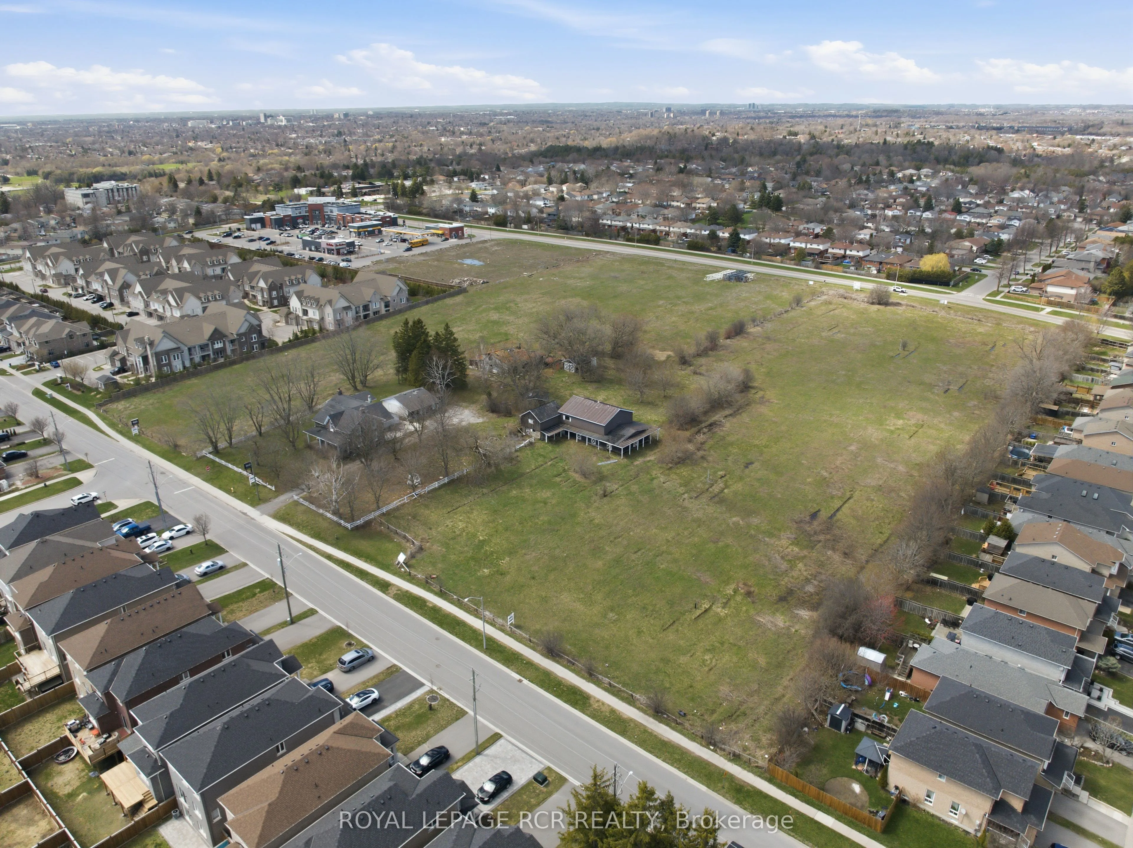 1440 Gord Vinson Avenue