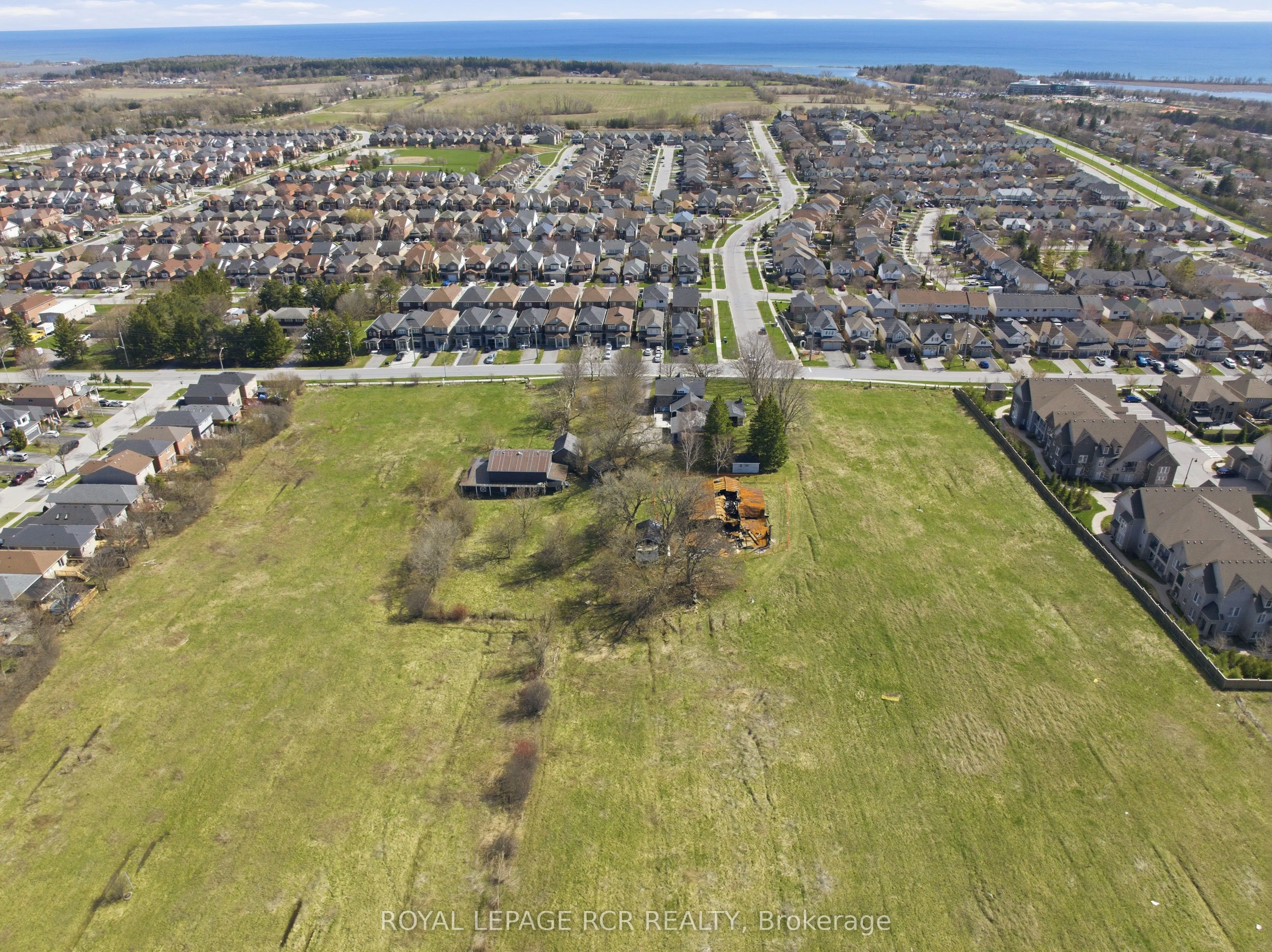 1440 Gord Vinson Avenue