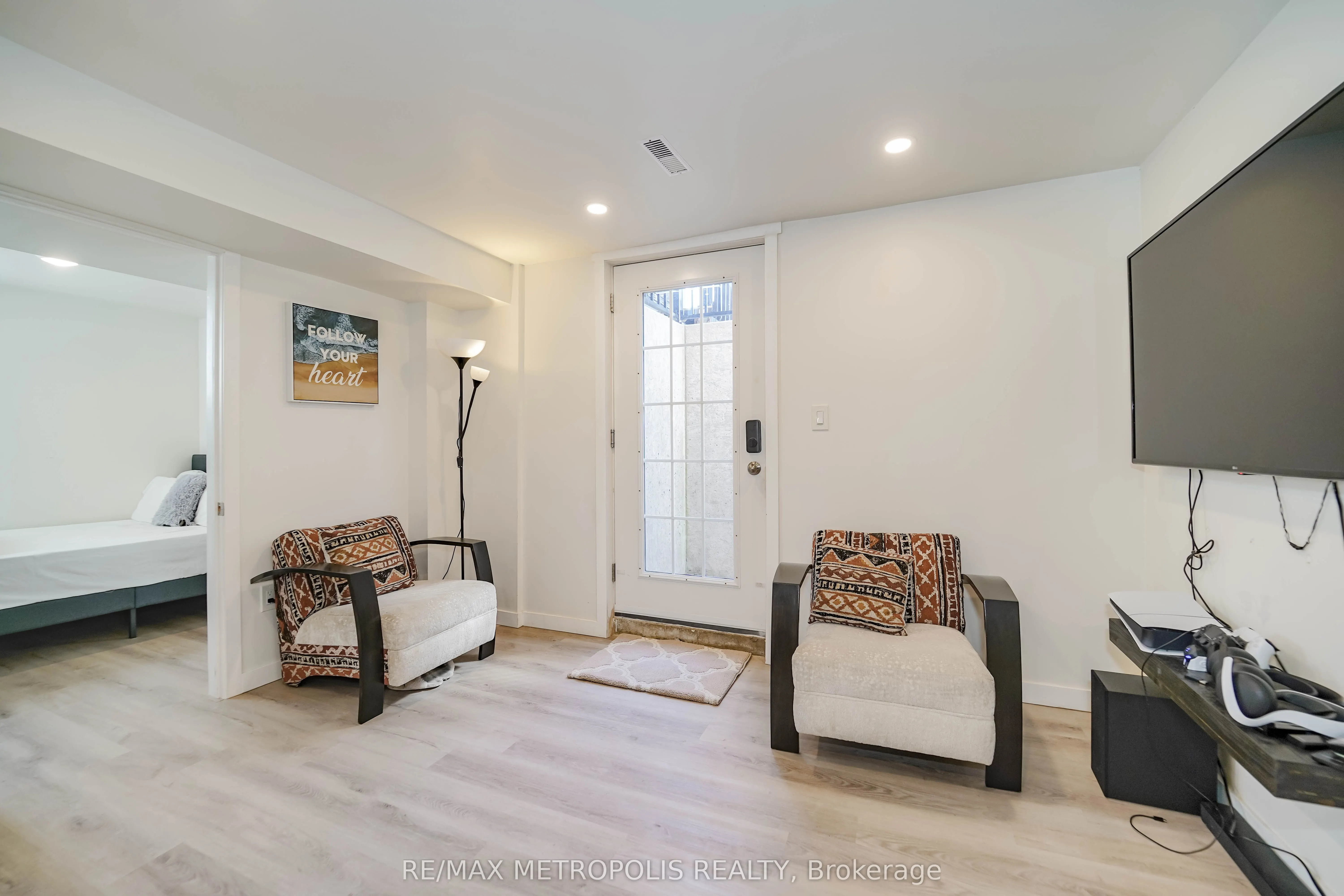 19 Glenabbey Drive