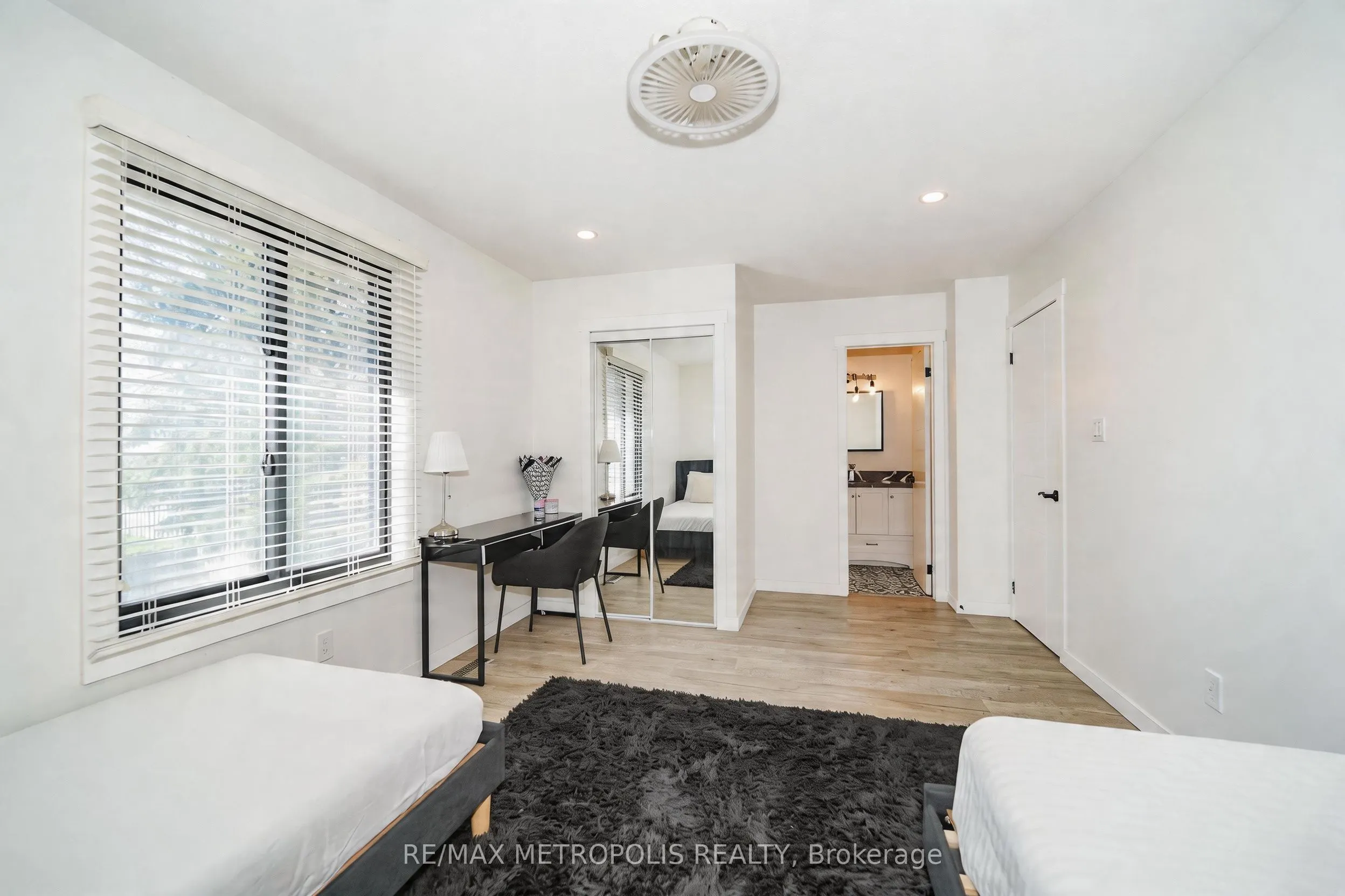 19 Glenabbey Drive