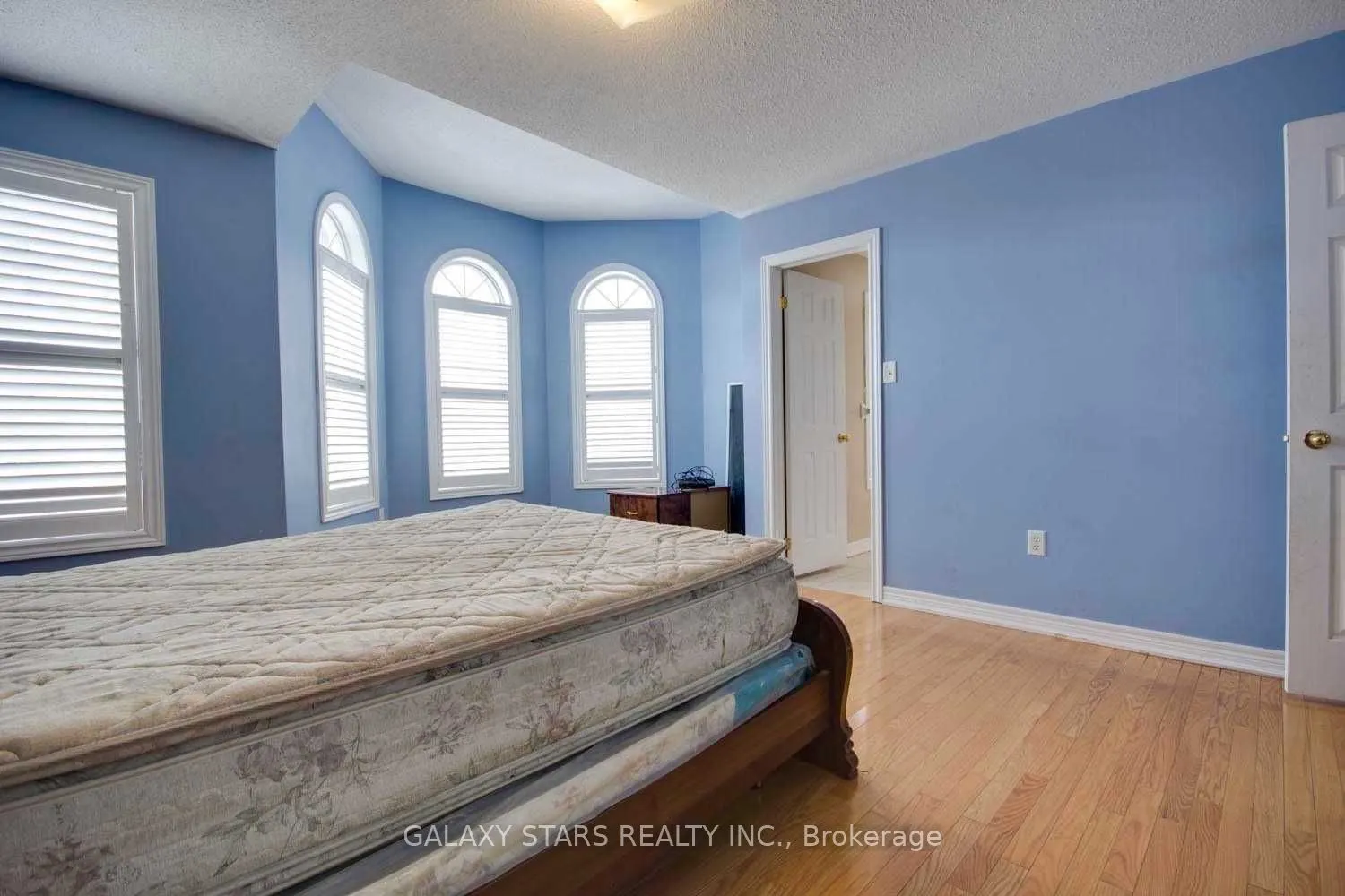 4 Spall Court