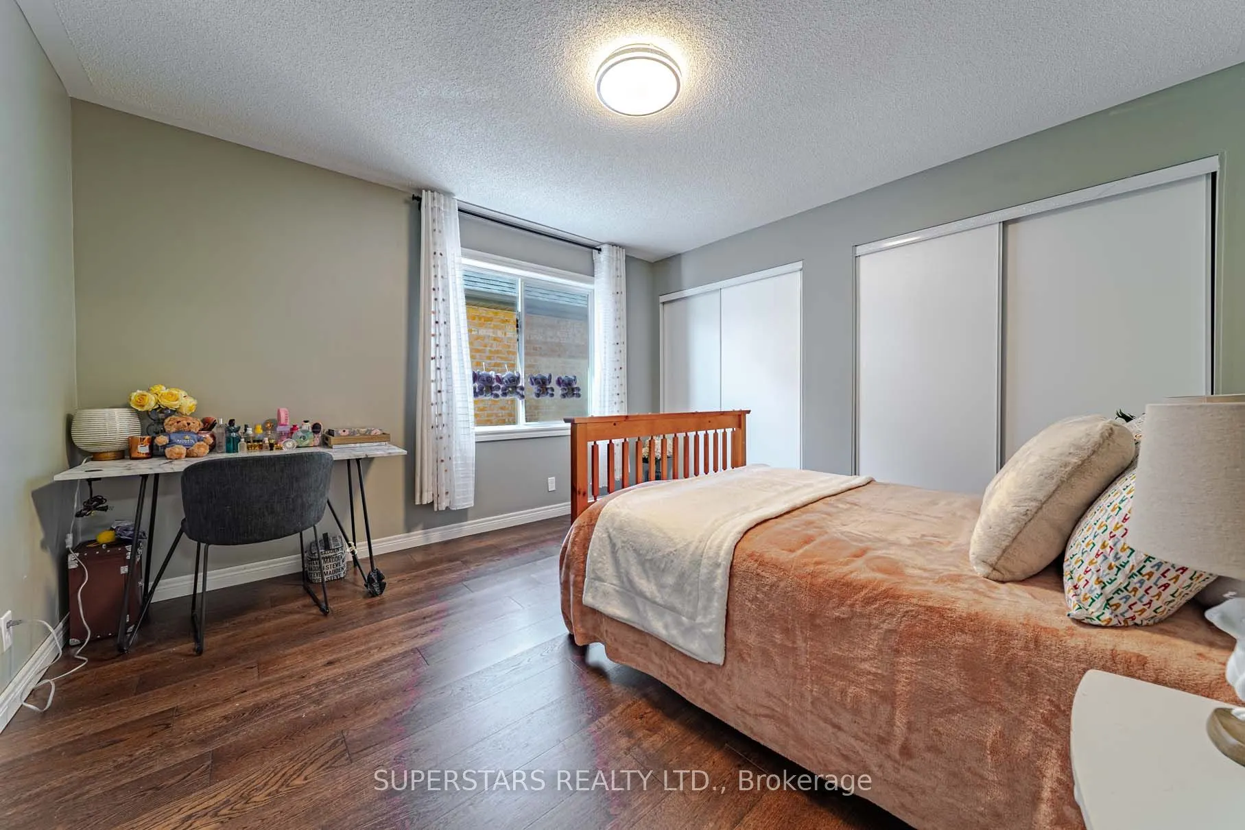 2410 Bridle Road