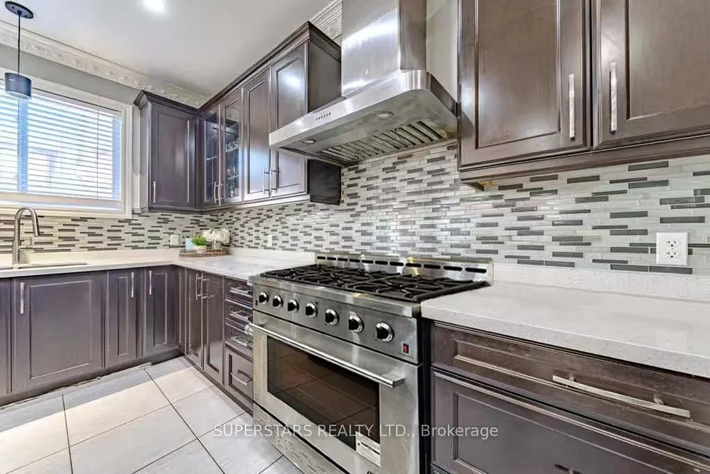 2410 Bridle Road
