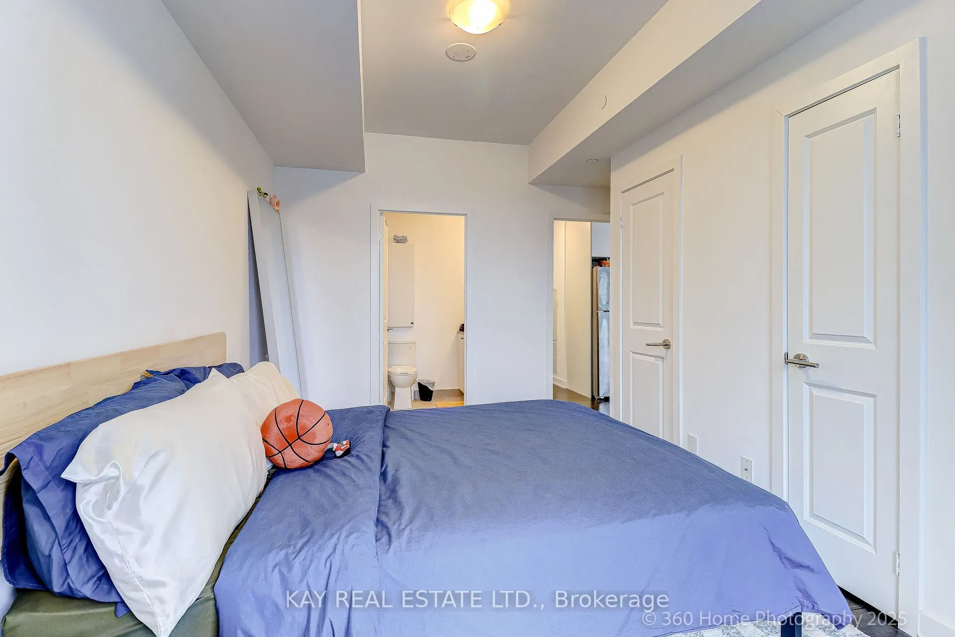 2799 Kingston Road #305