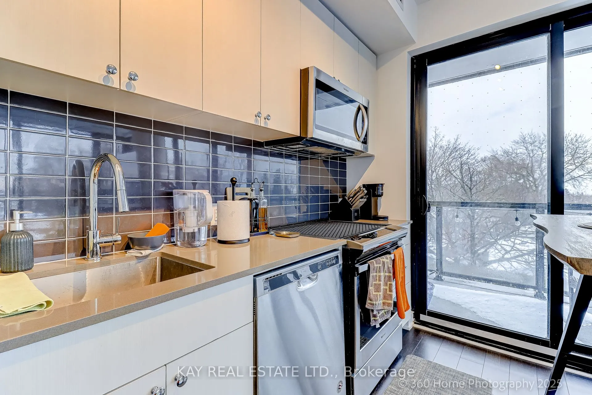 2799 Kingston Road #305
