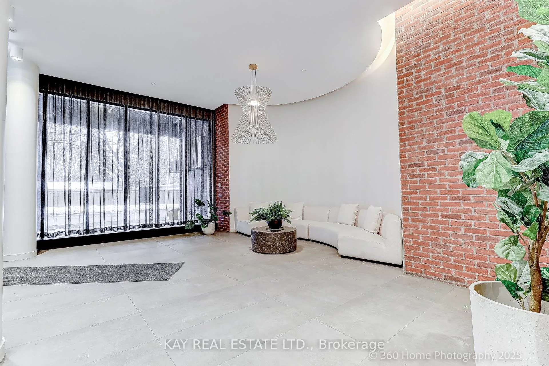 2799 Kingston Road #305