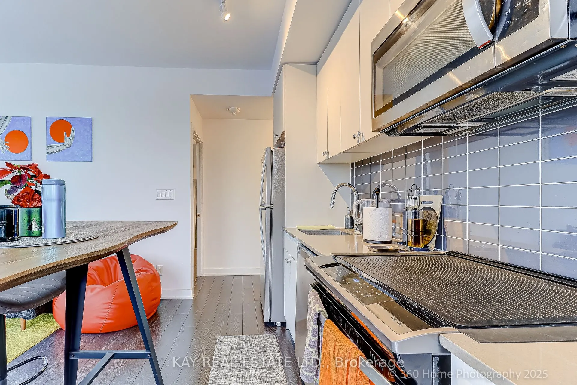 2799 Kingston Road #305