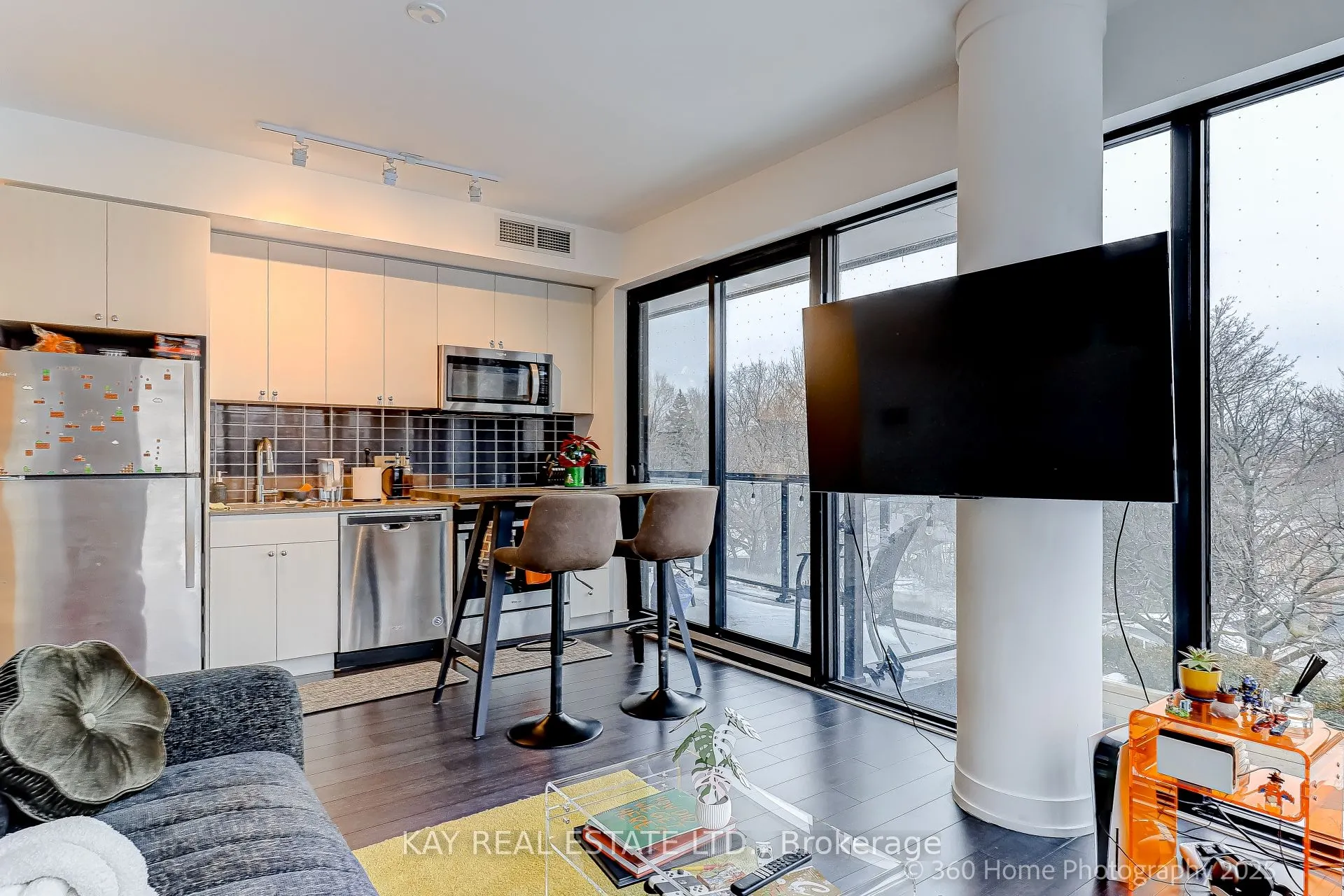 2799 Kingston Road #305