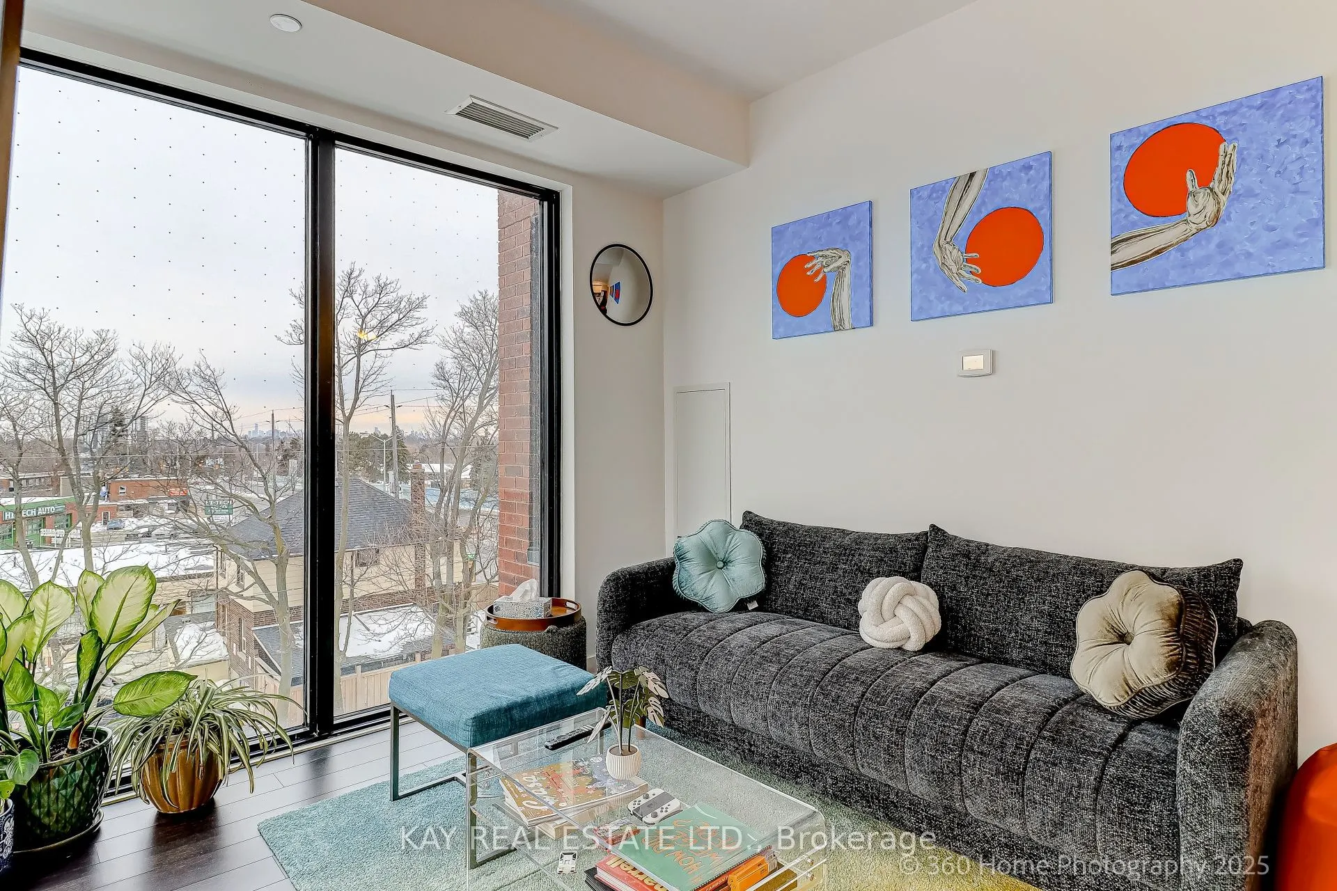 2799 Kingston Road #305