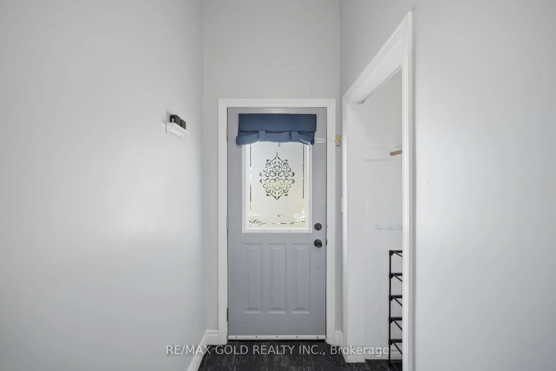 784 Douglas Street