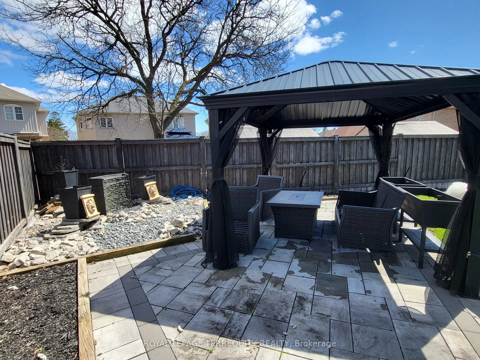 66 Rideout Street