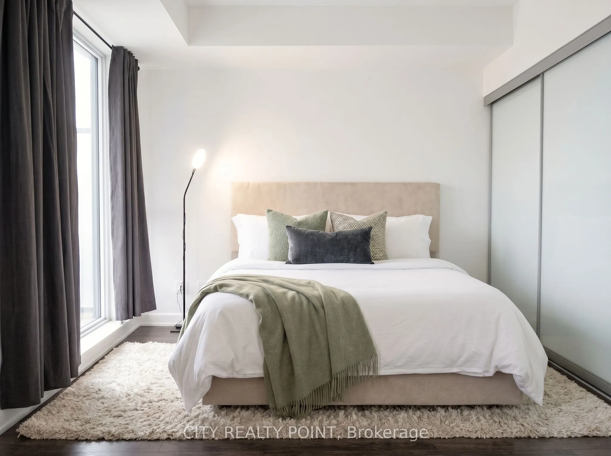 1190 Dundas Street E #505