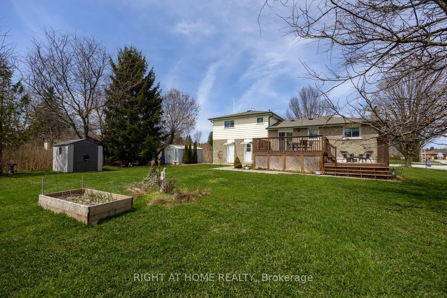 17 Crestview Avenue
