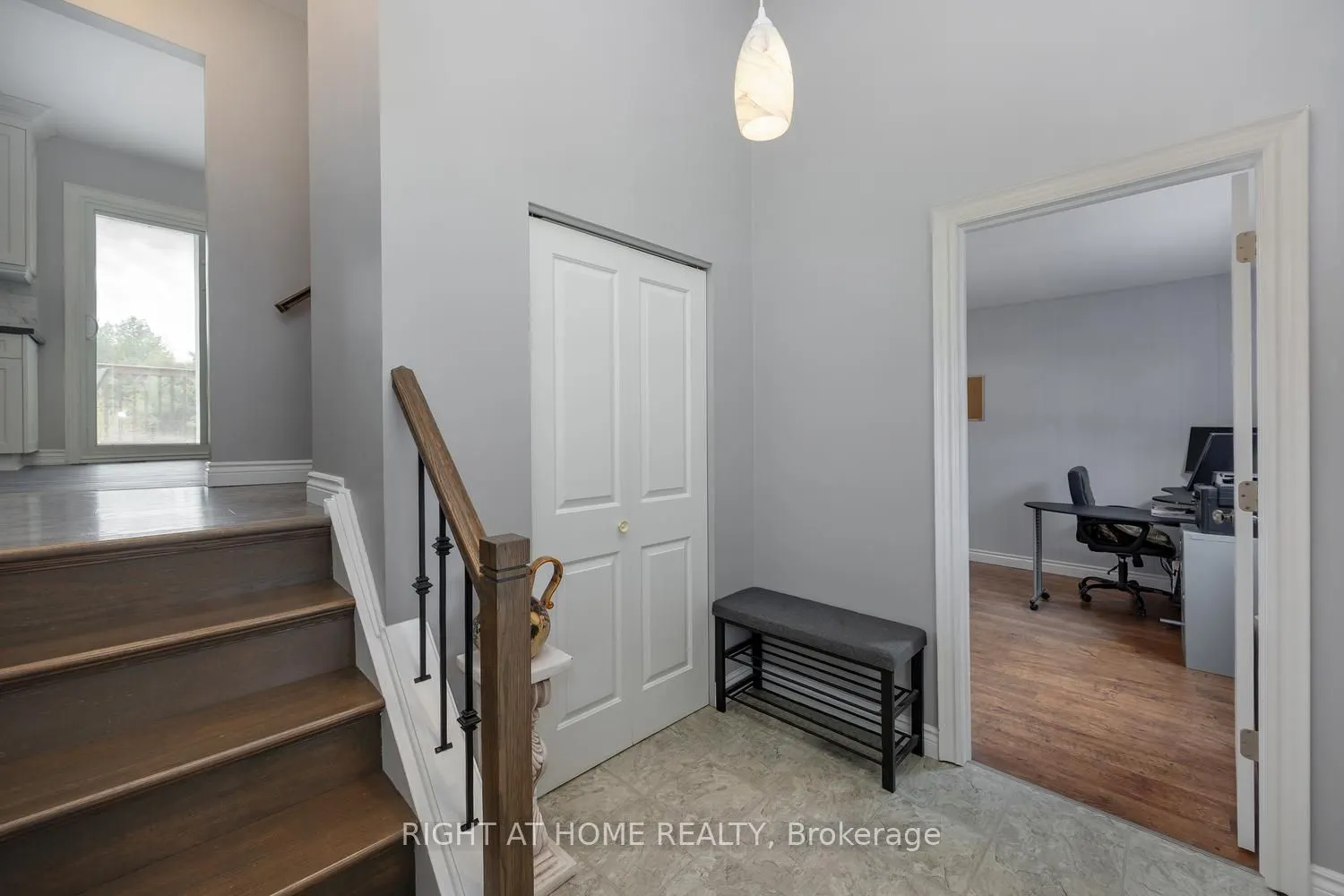 17 Crestview Avenue