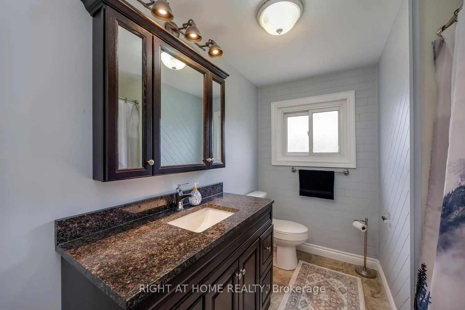 17 Crestview Avenue