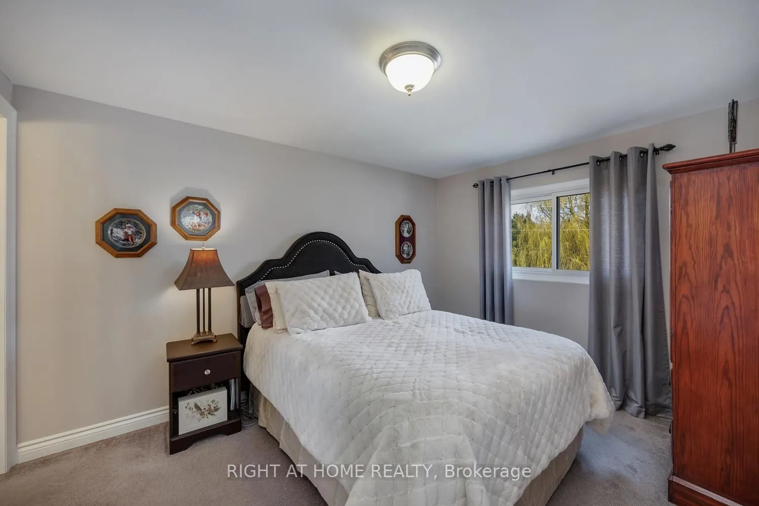 17 Crestview Avenue