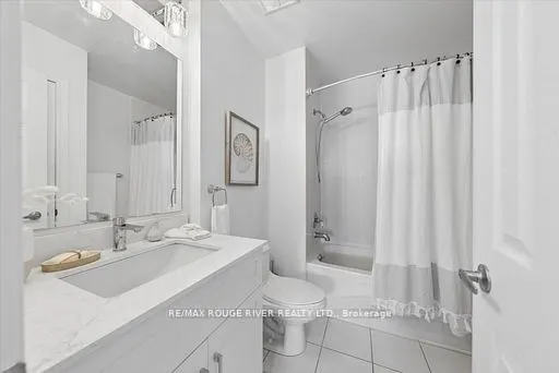 395 Lakebreeze Drive #306