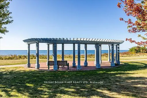 395 Lakebreeze Drive #306