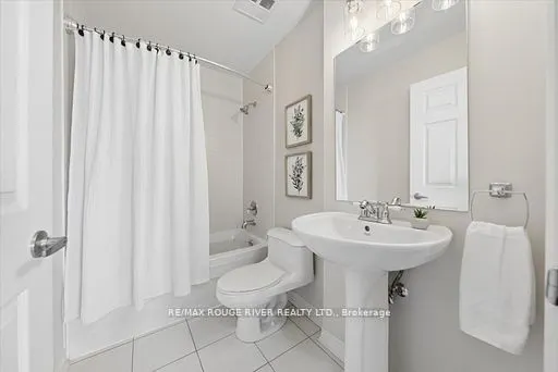 395 Lakebreeze Drive #306