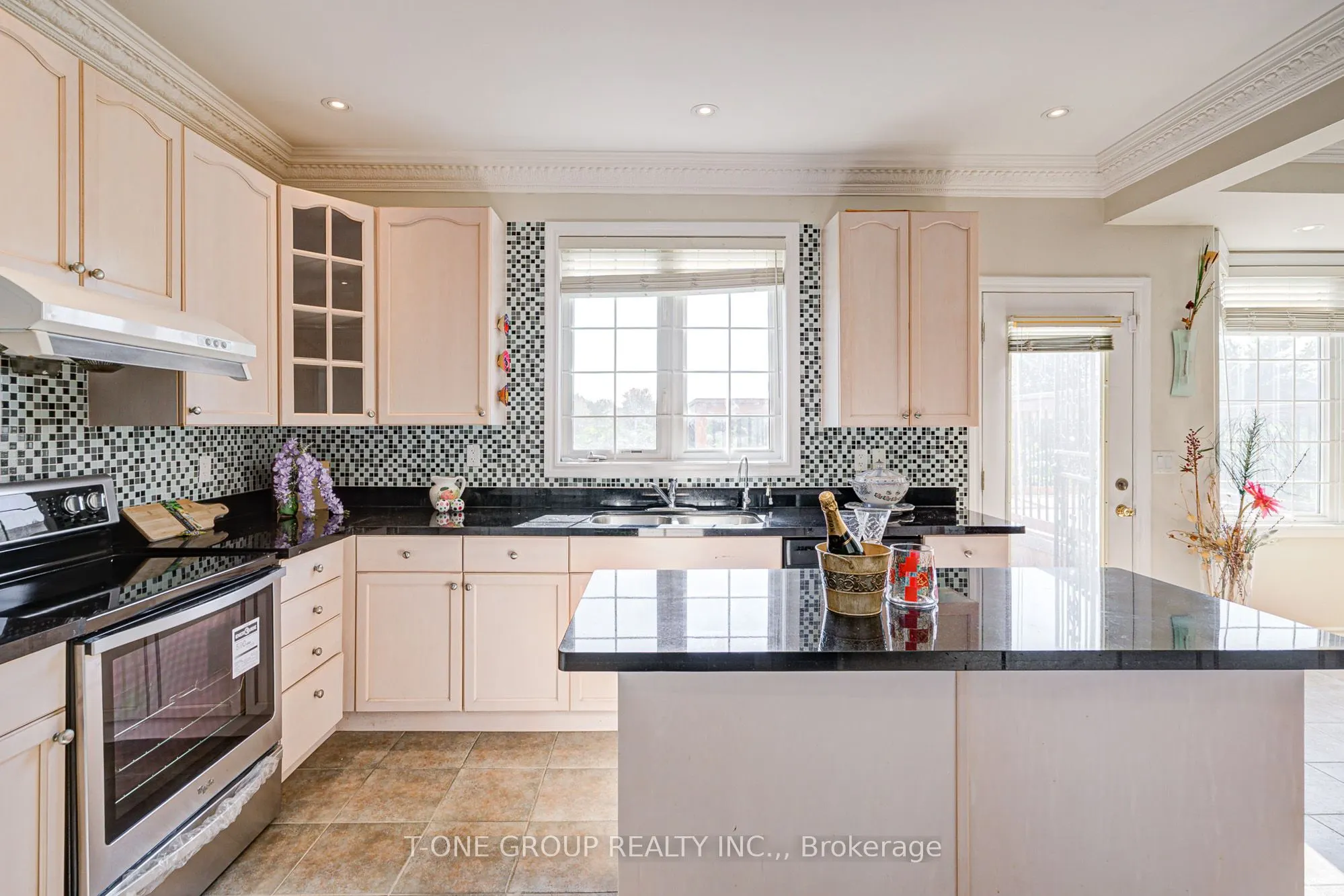 39 Boulderbrook Drive