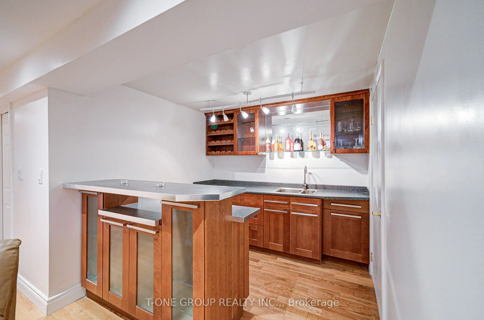 39 Boulderbrook Drive
