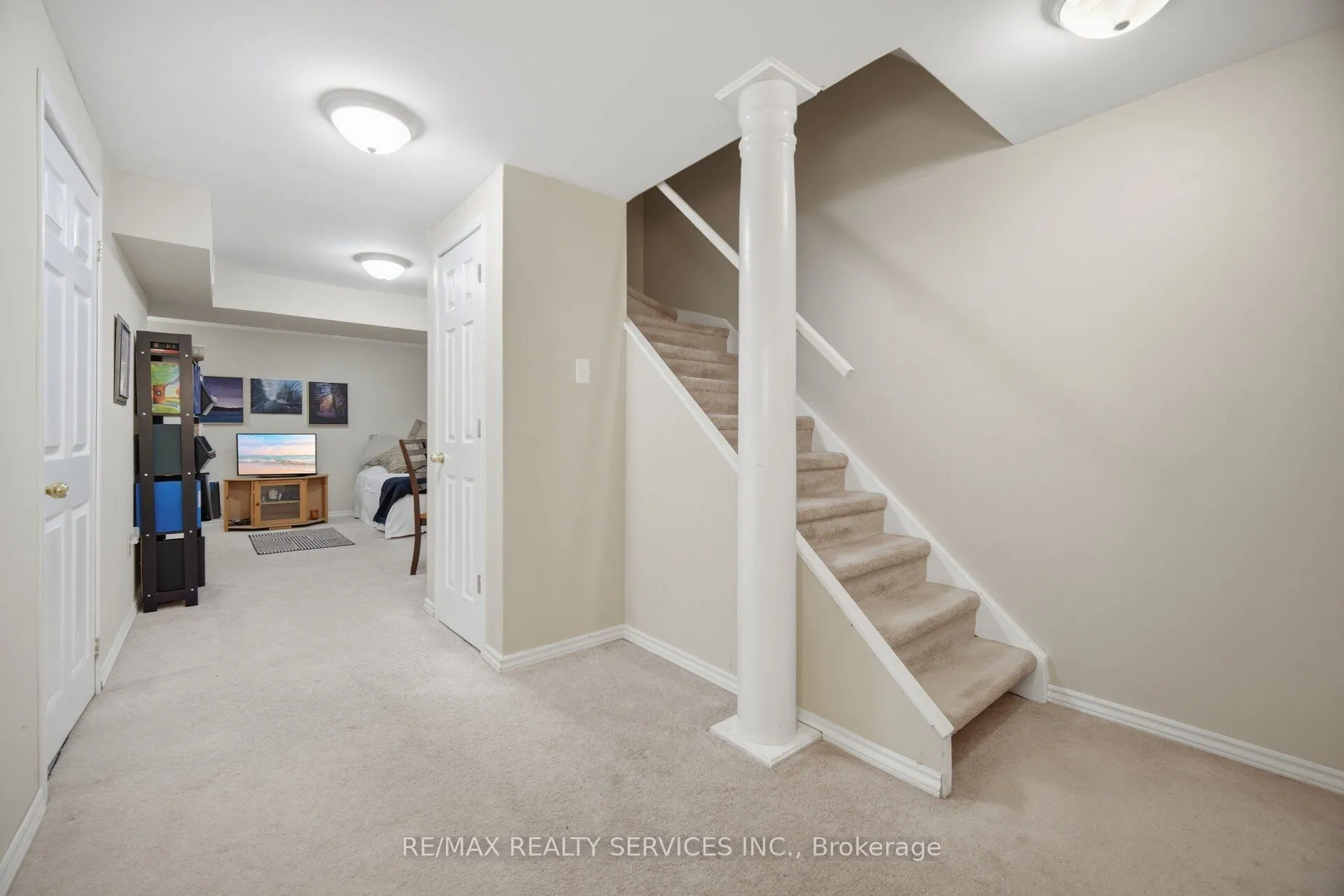 59 Fry Crescent