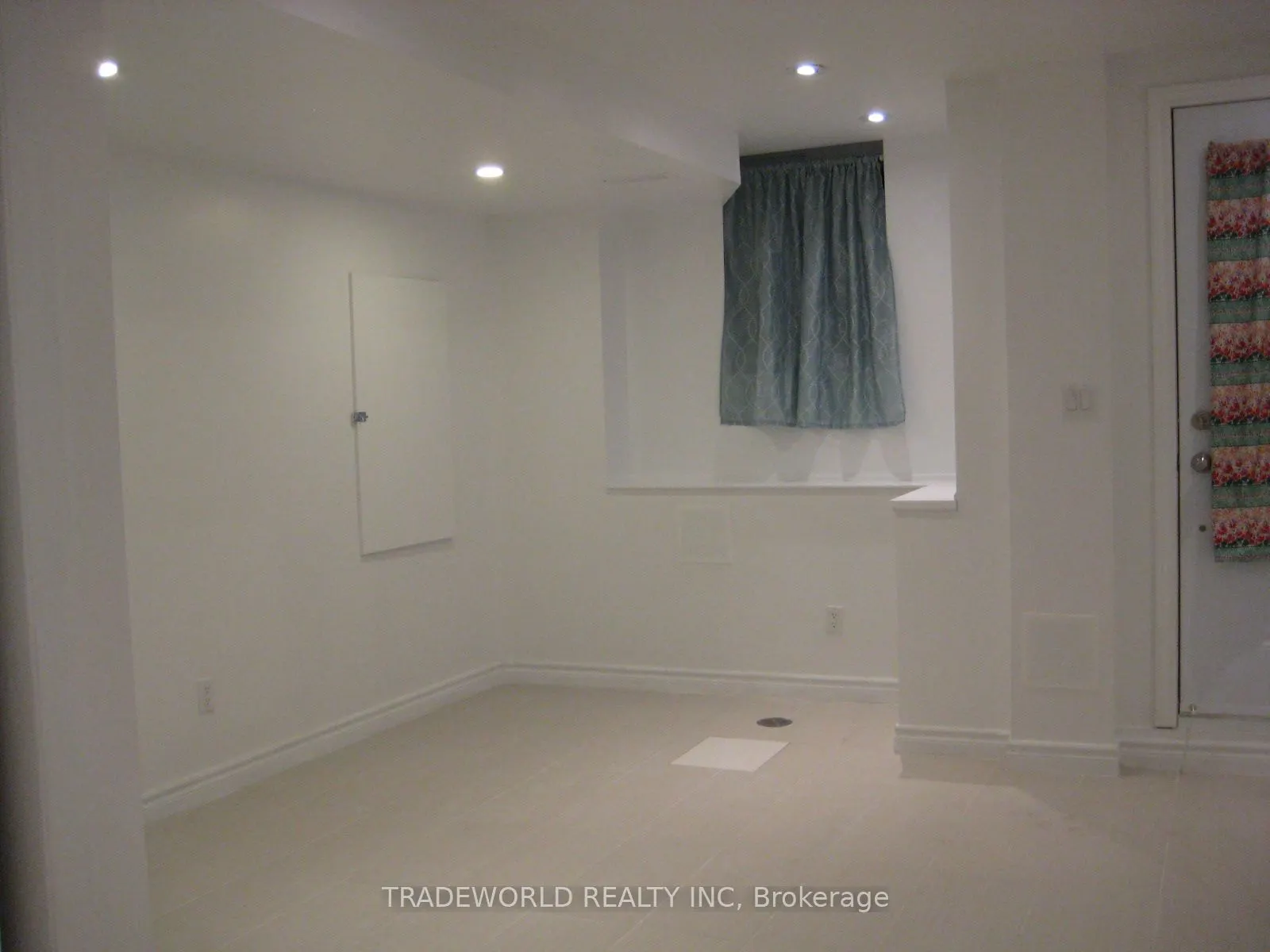 765 Gerrard Street E #Lower