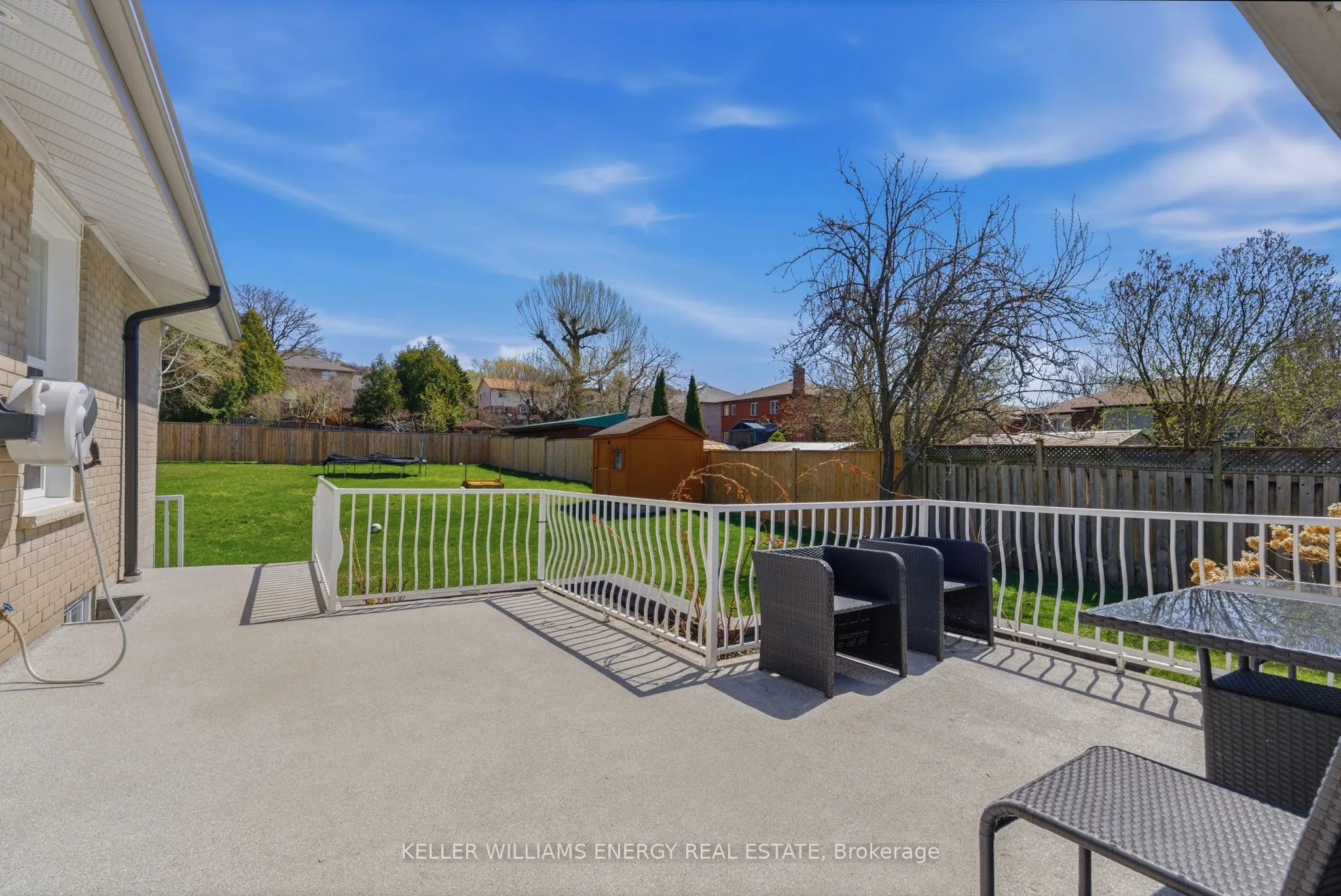 297 Grandview Street S