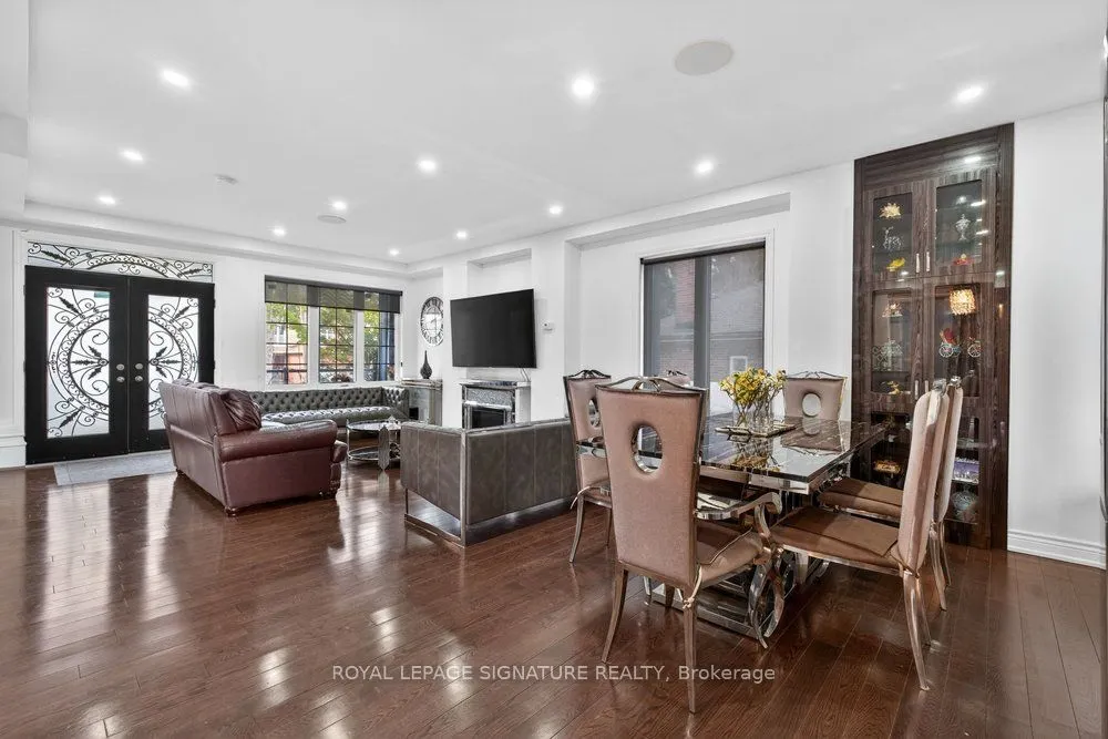 32 Cliffcrest Drive