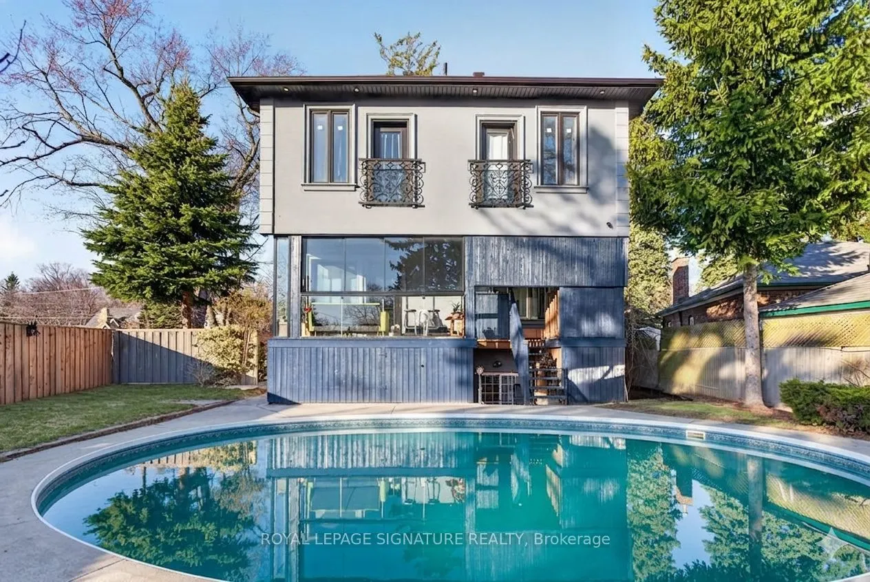 32 Cliffcrest Drive