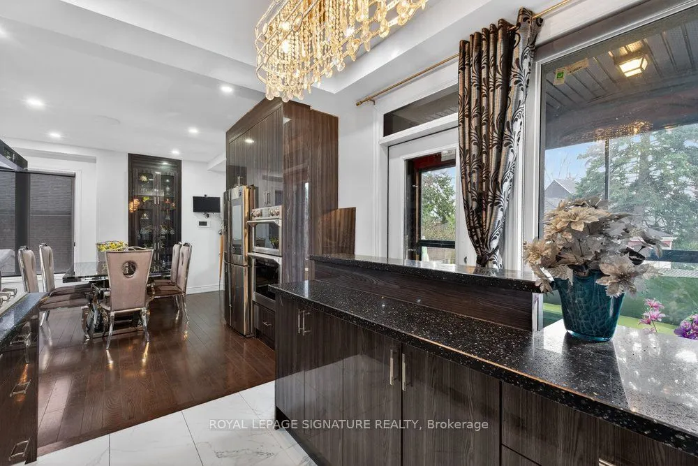 32 Cliffcrest Drive