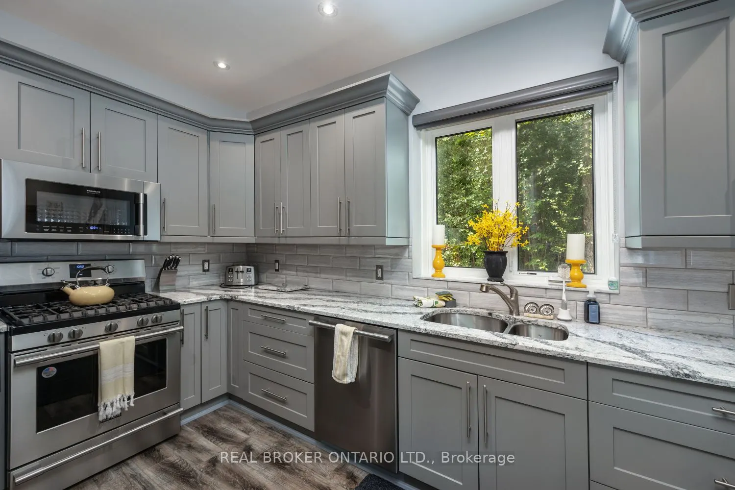 526 View Lake Road