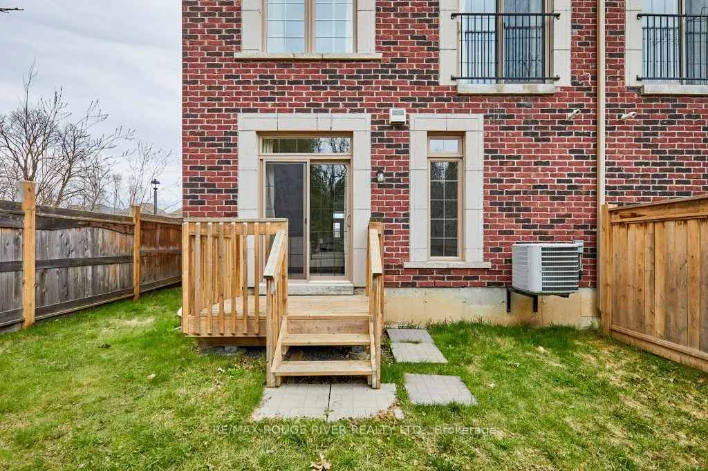 6 Seagrave Lane
