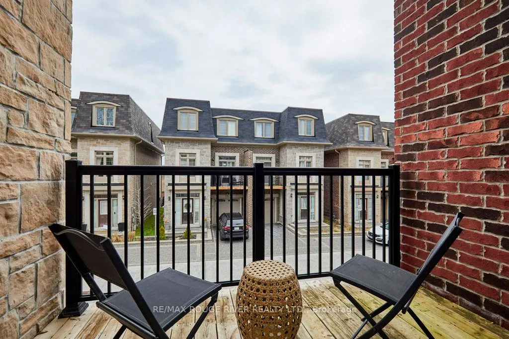 6 Seagrave Lane