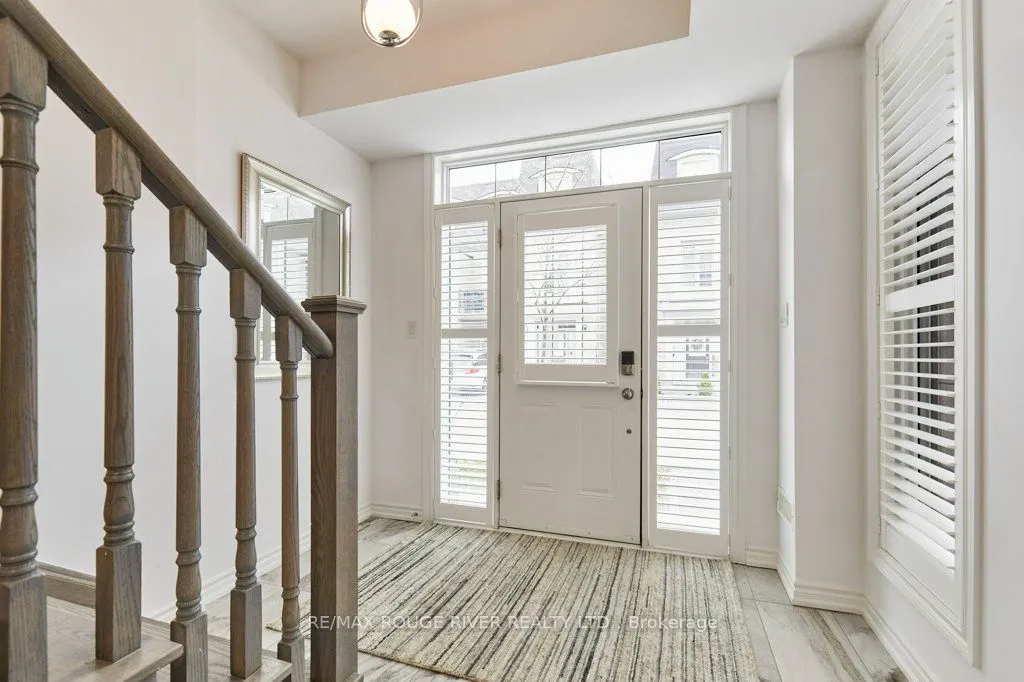 6 Seagrave Lane