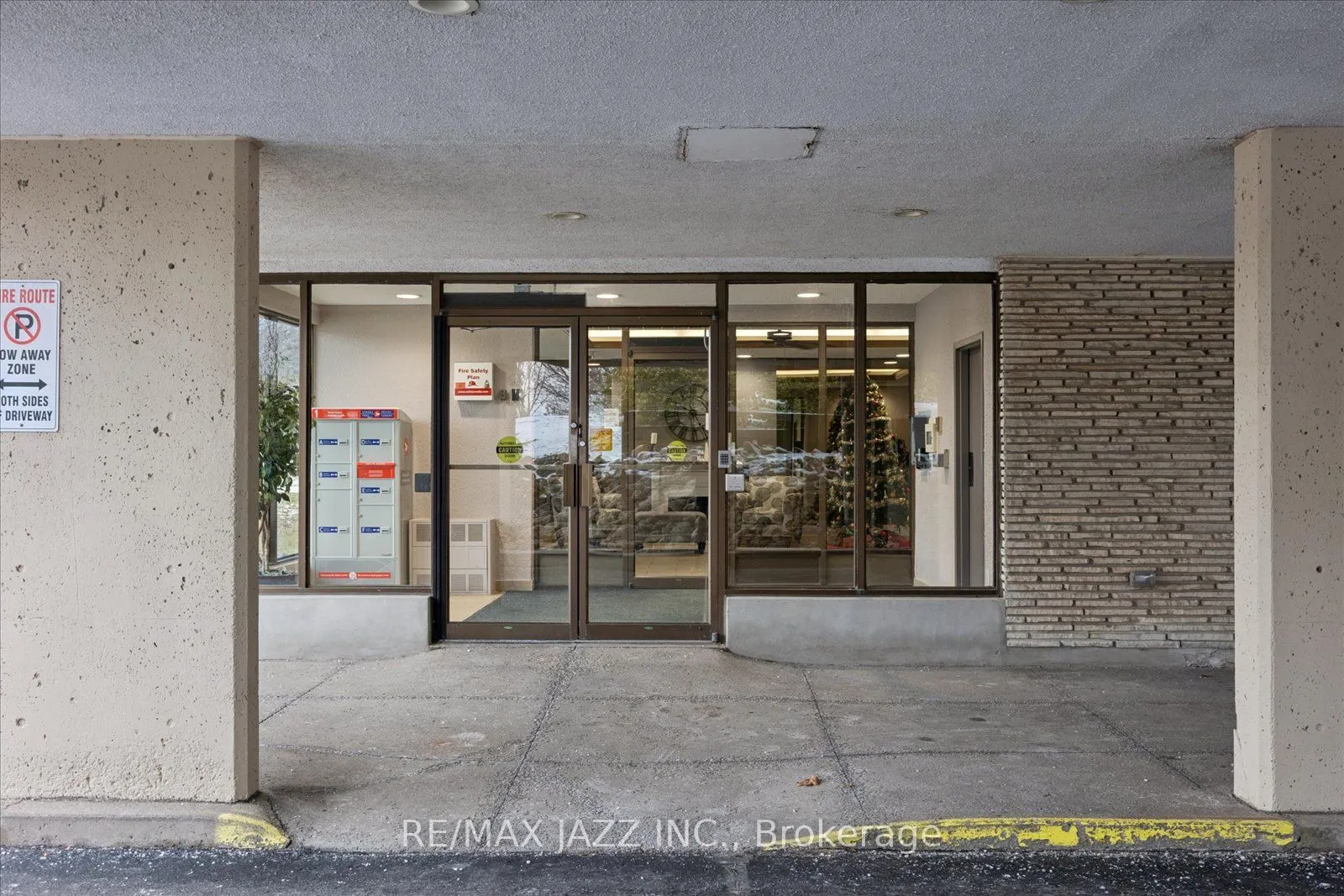 120 Elgin Street W #102
