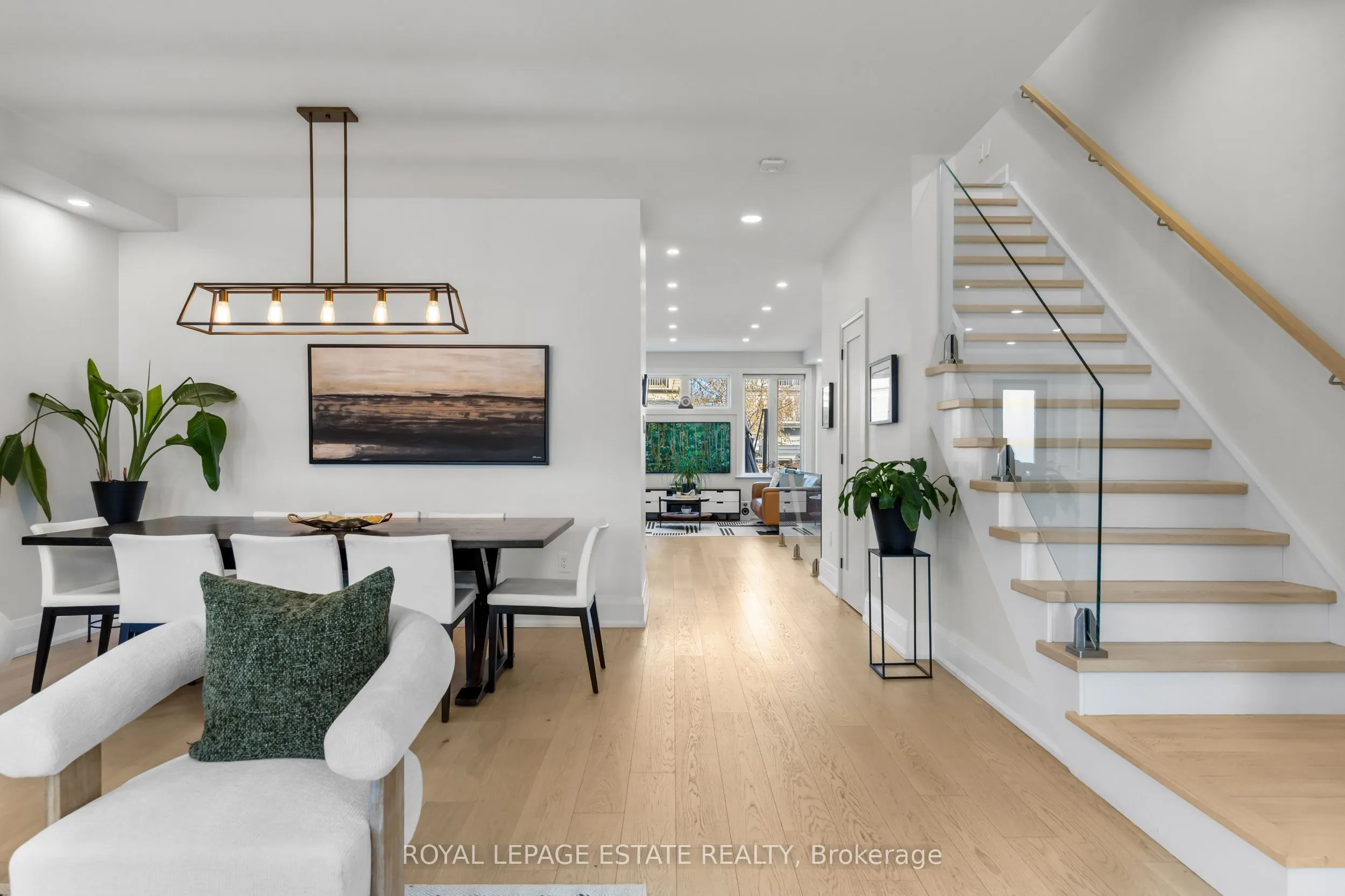 95 Boardwalk Drive