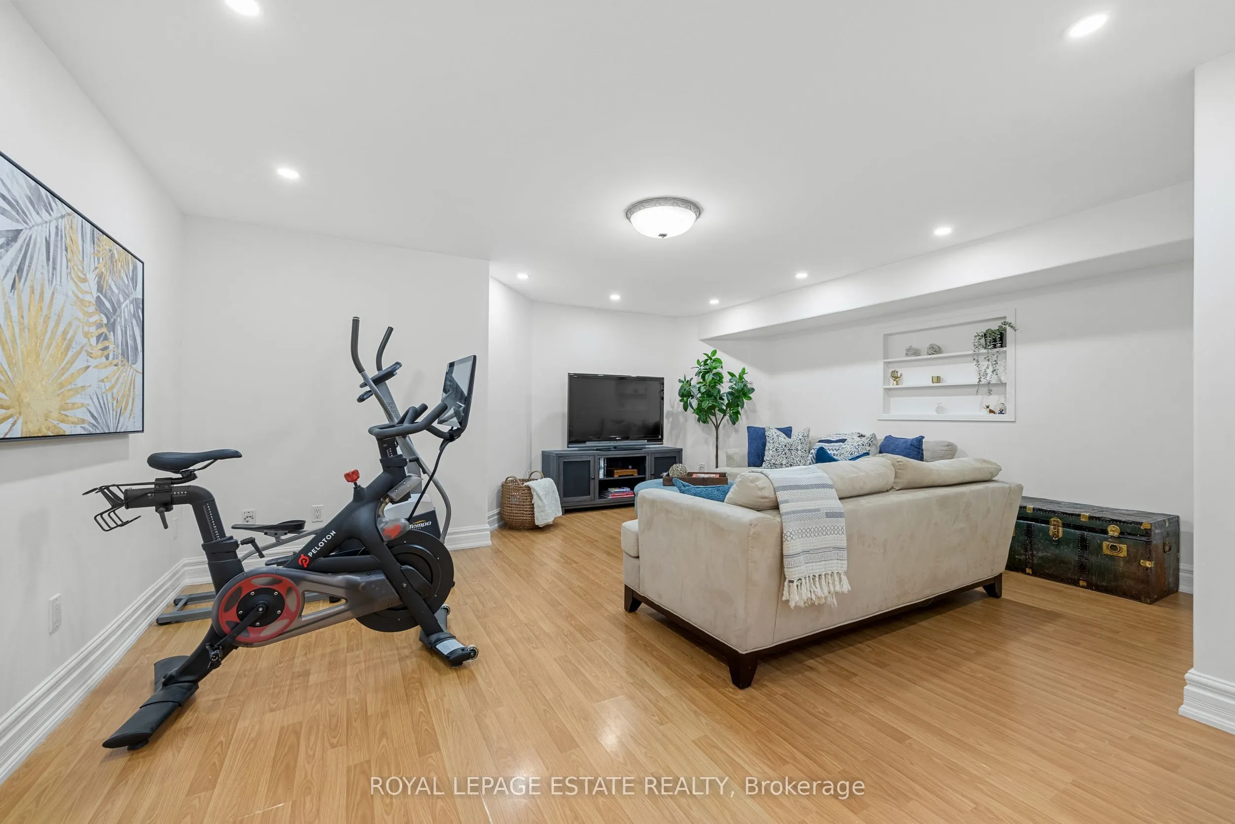 95 Boardwalk Drive