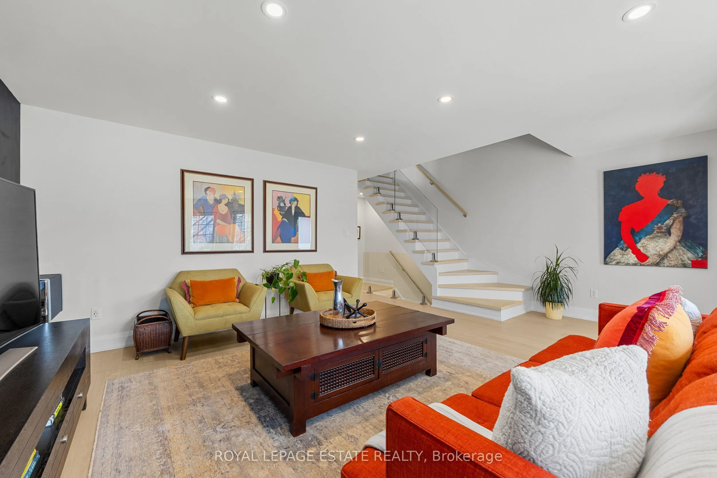95 Boardwalk Drive
