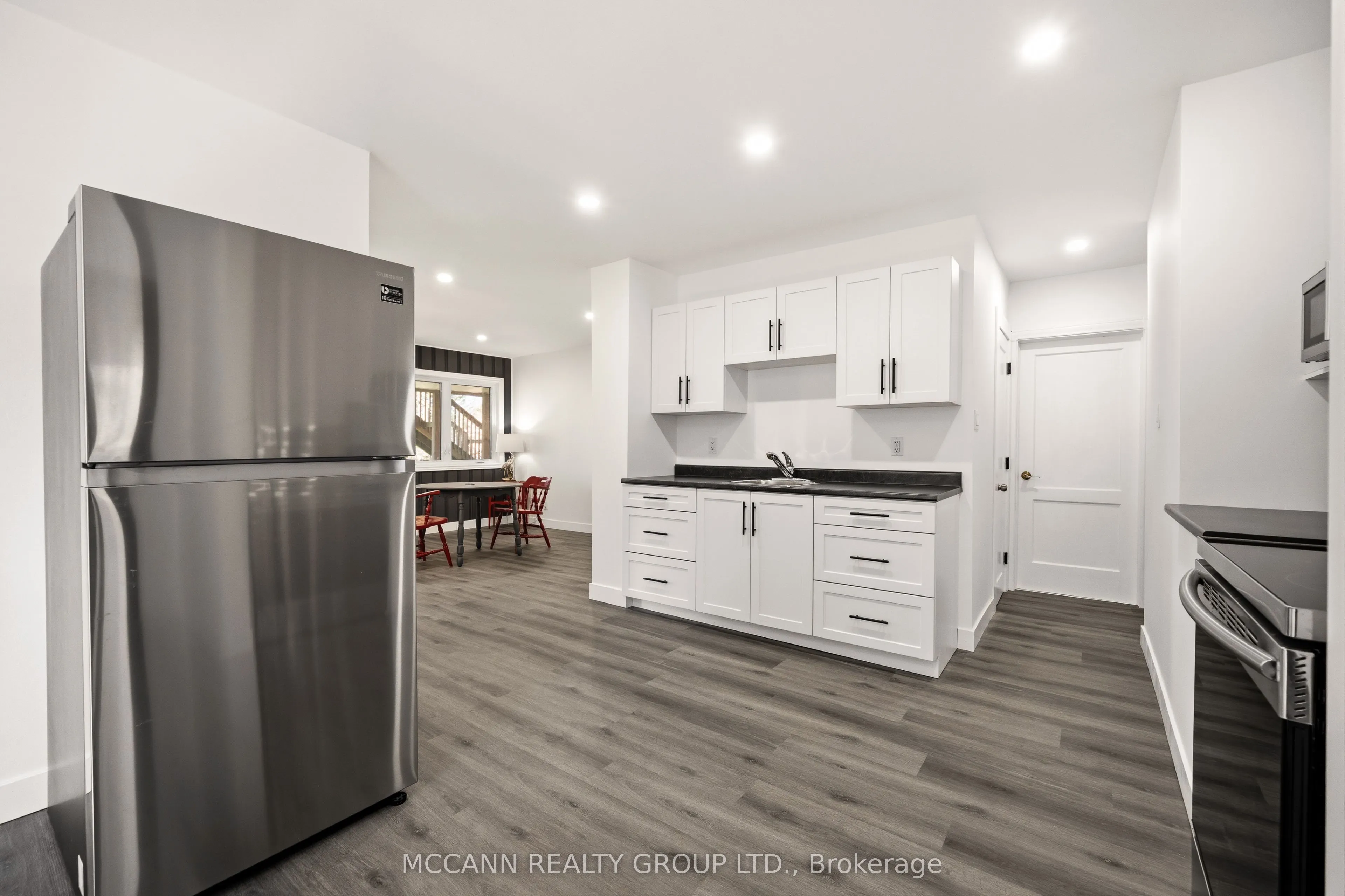 124 Scarboro Crescent
