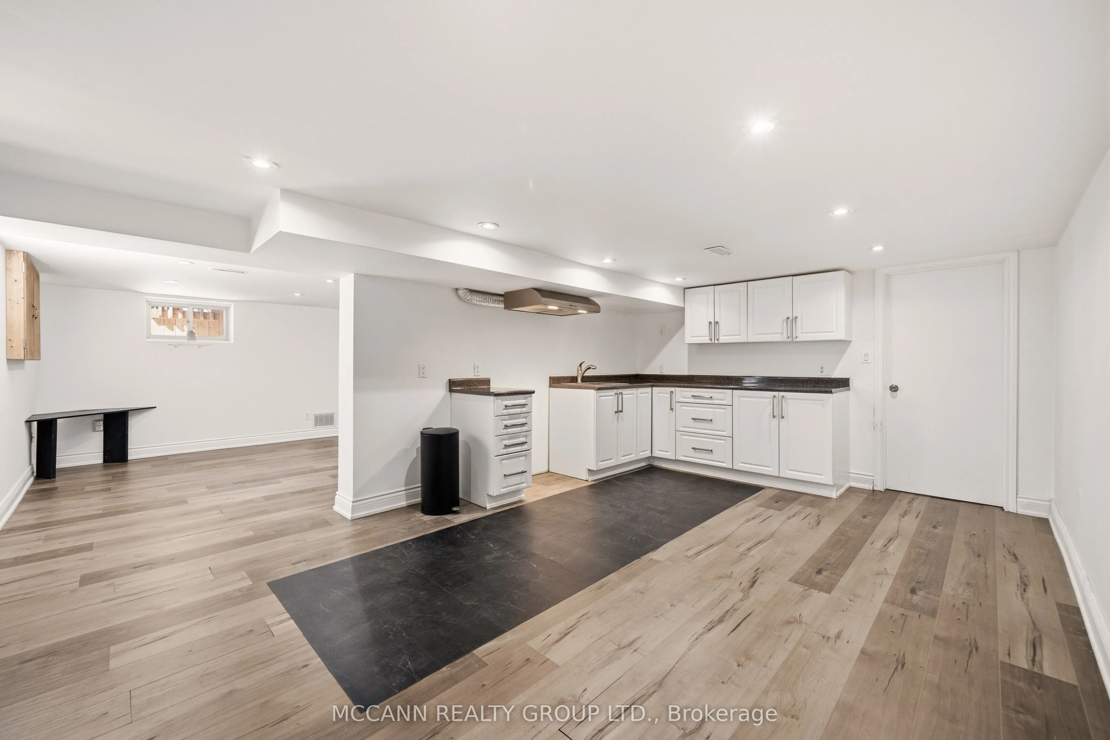 124 Scarboro Crescent