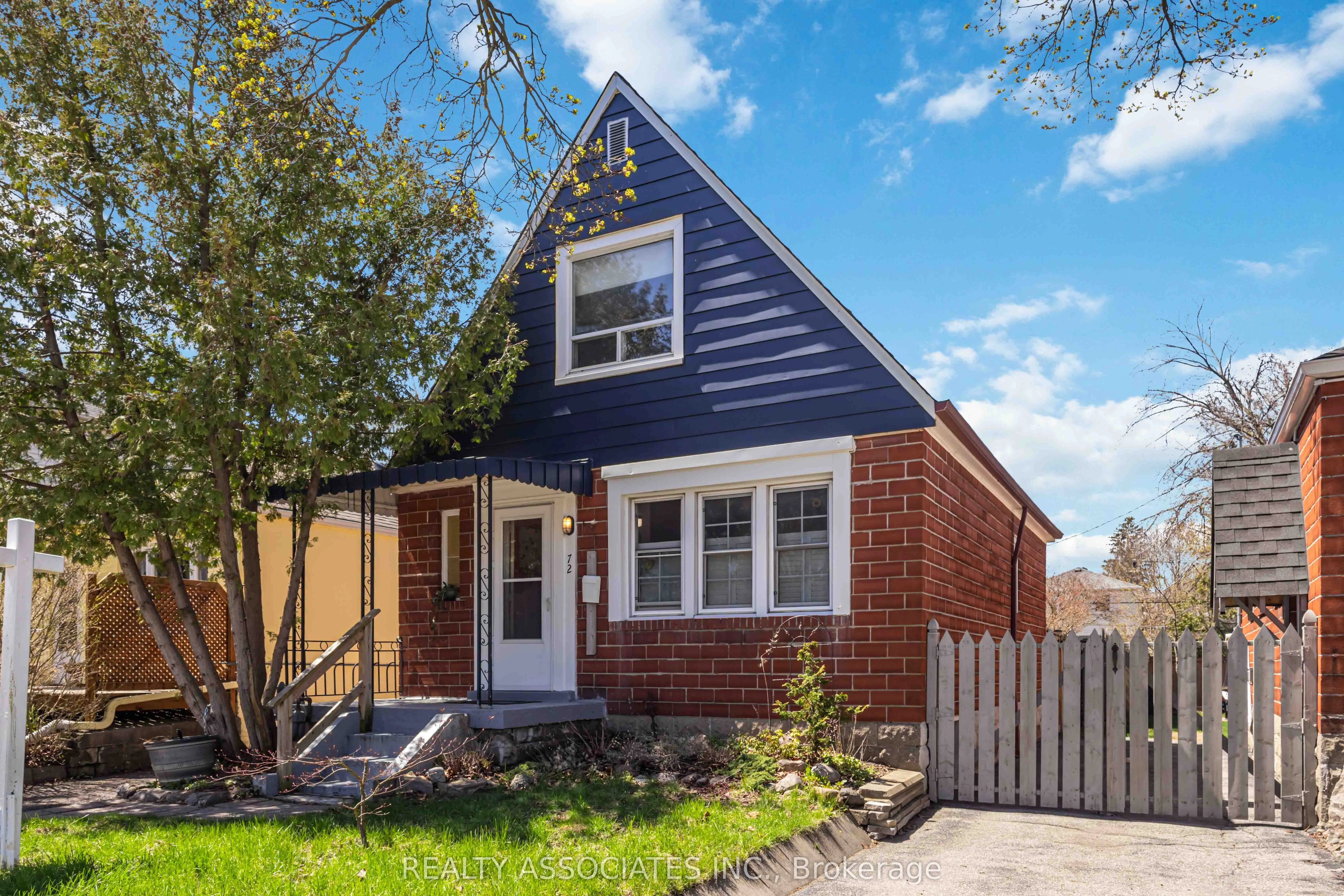 72 Manderley Drive