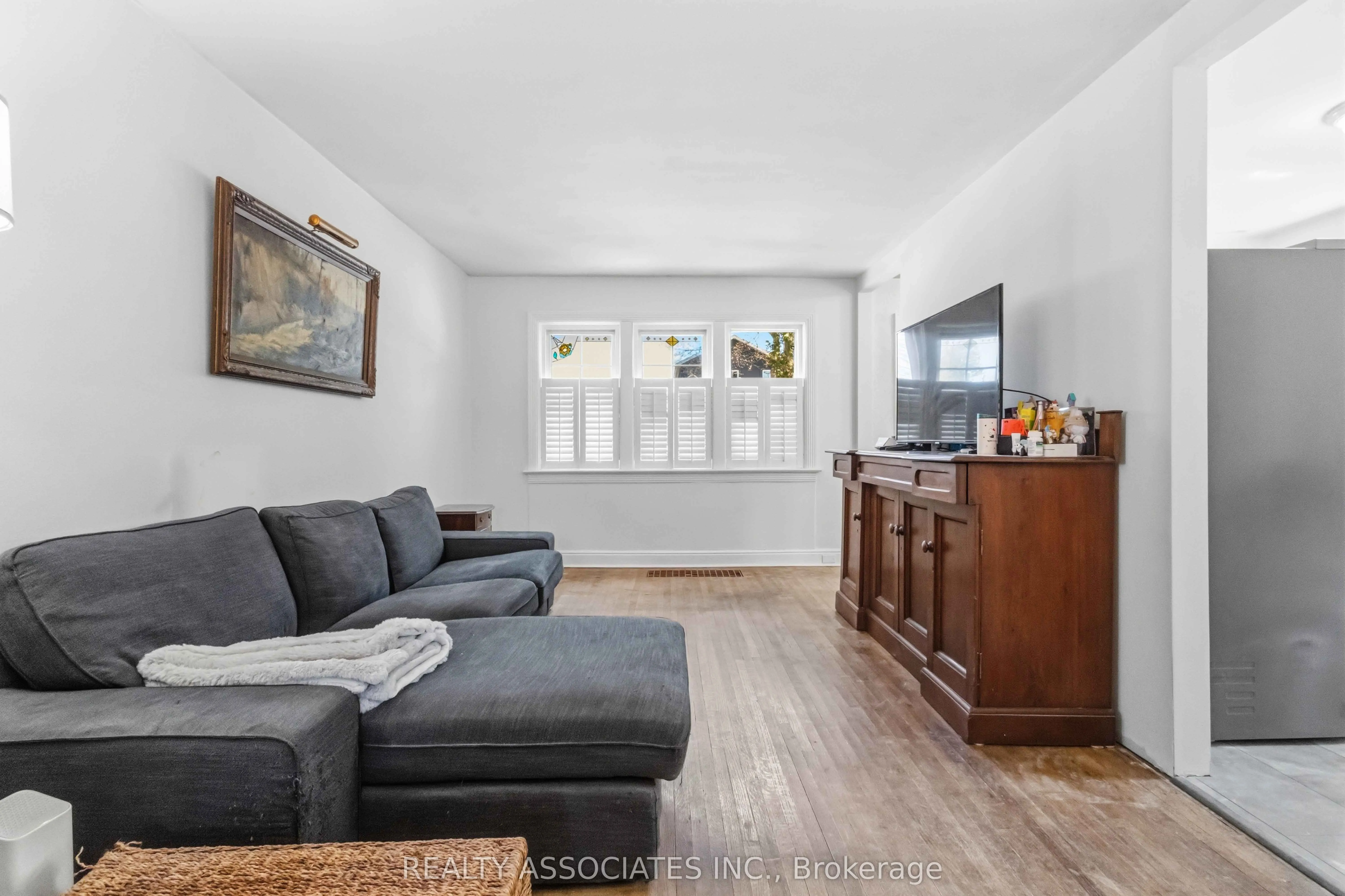 72 Manderley Drive