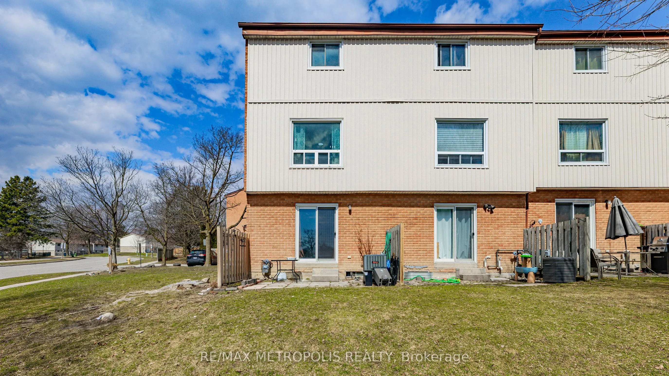 601 Galahad Drive #19