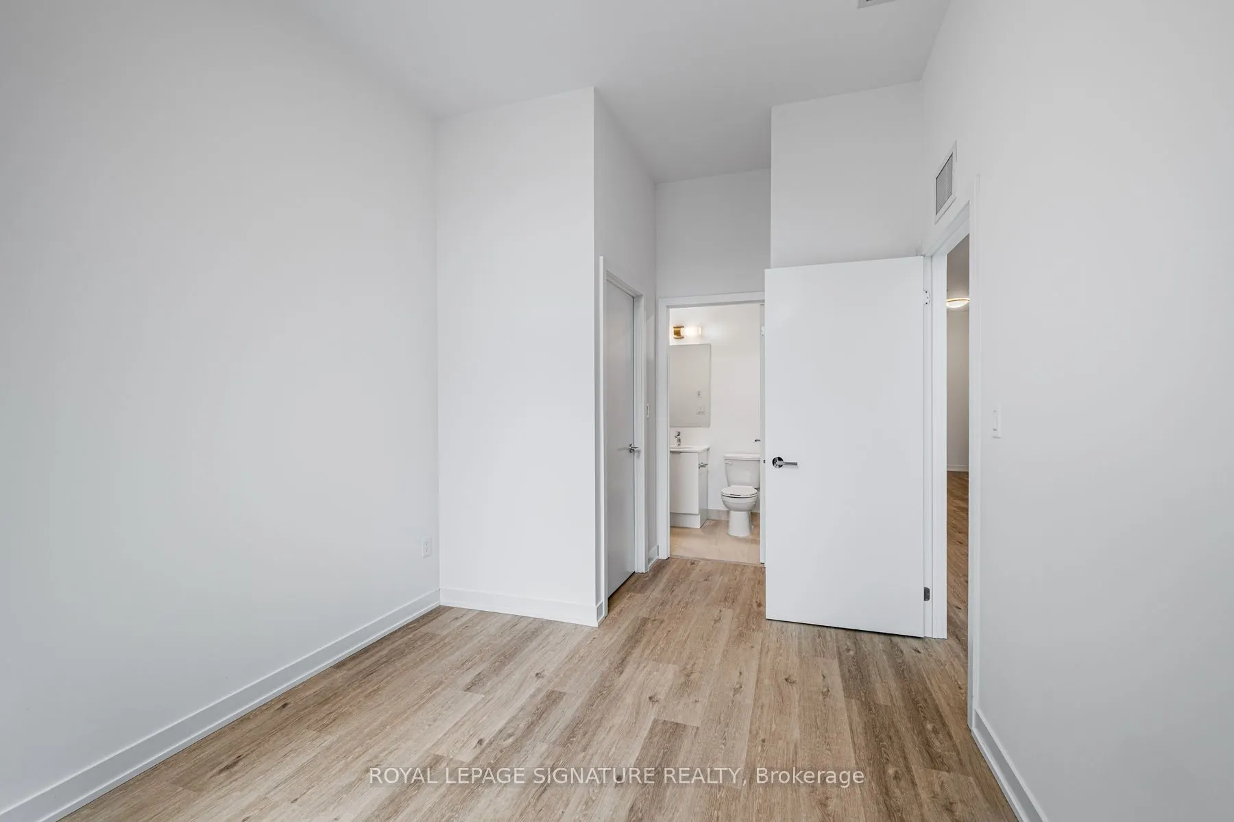 4569 Kingston Road #101