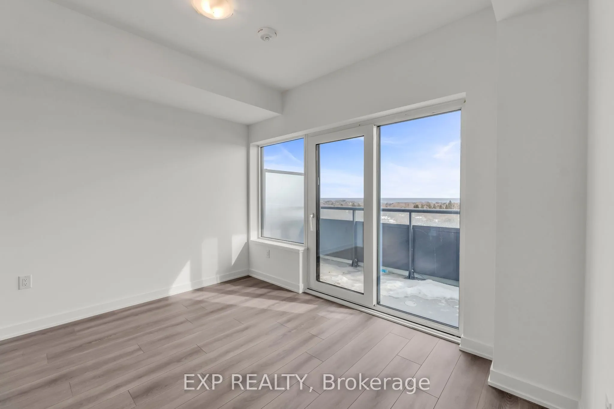 7437 Kingston Road #908B