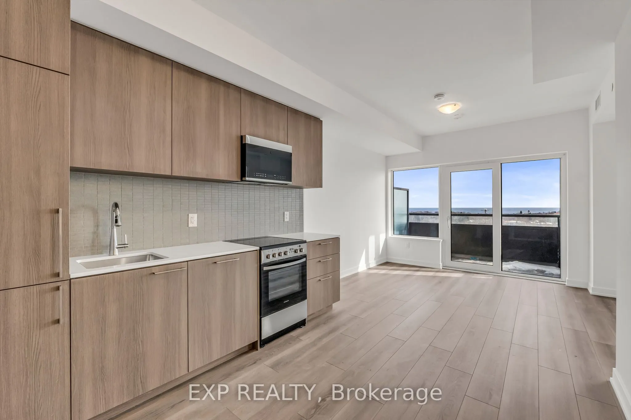 7437 Kingston Road #908B