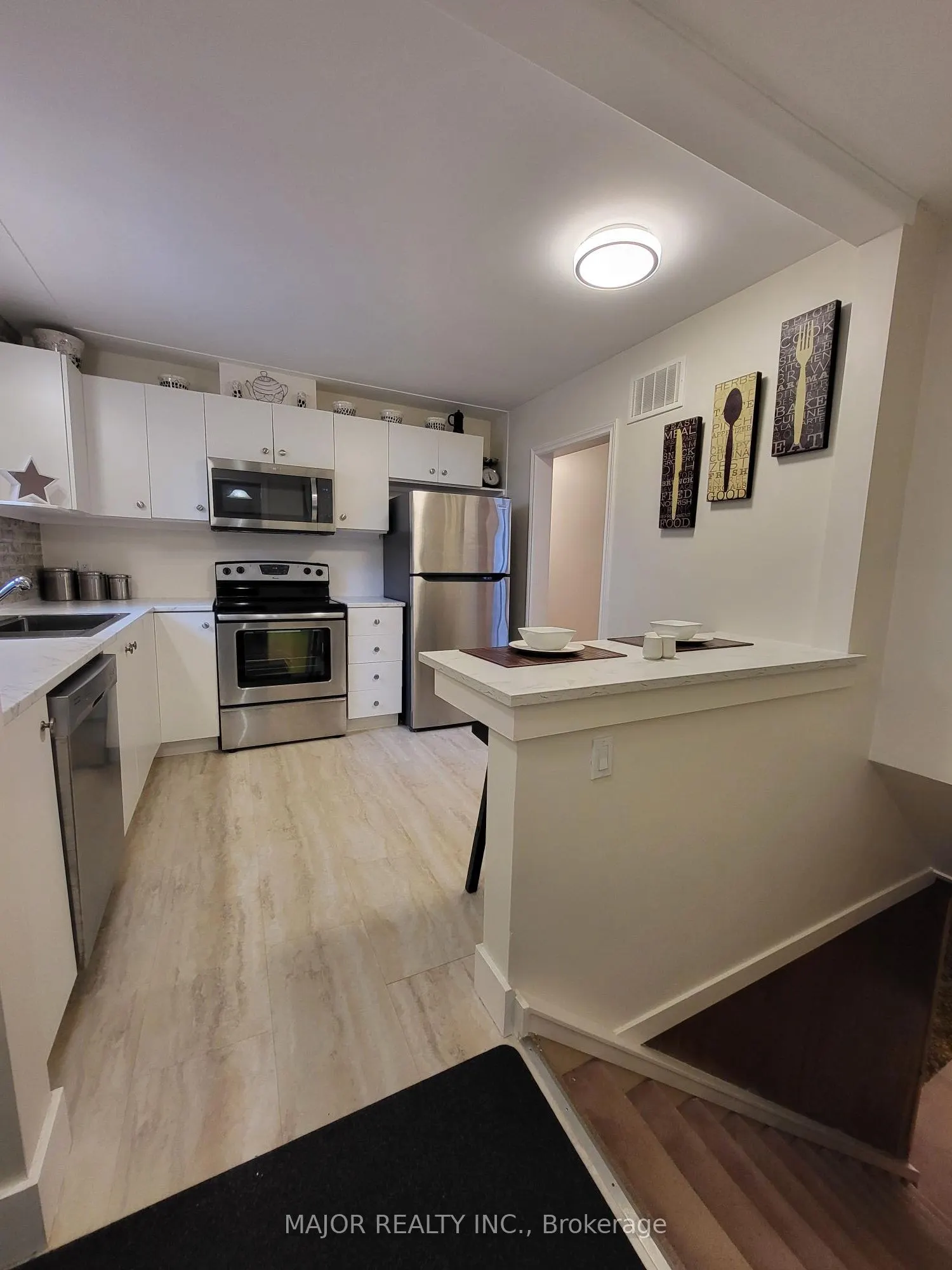 726 Bessborough Drive